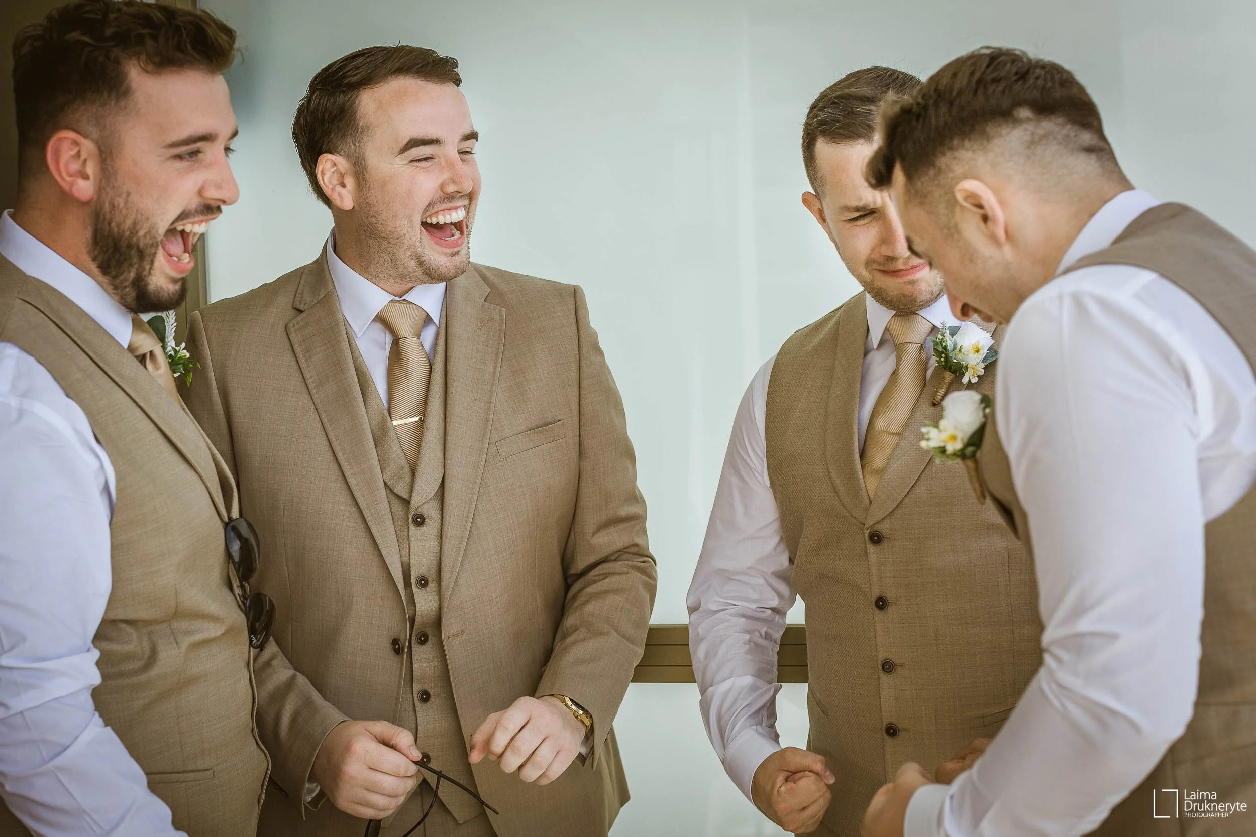 Wedding photographer woman in Malaga and Costa del Sol | Laima Fotógrafa