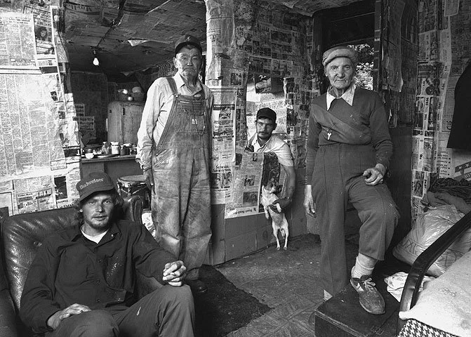 Shelby Lee Adams, The Napier’s Living Room, 1989