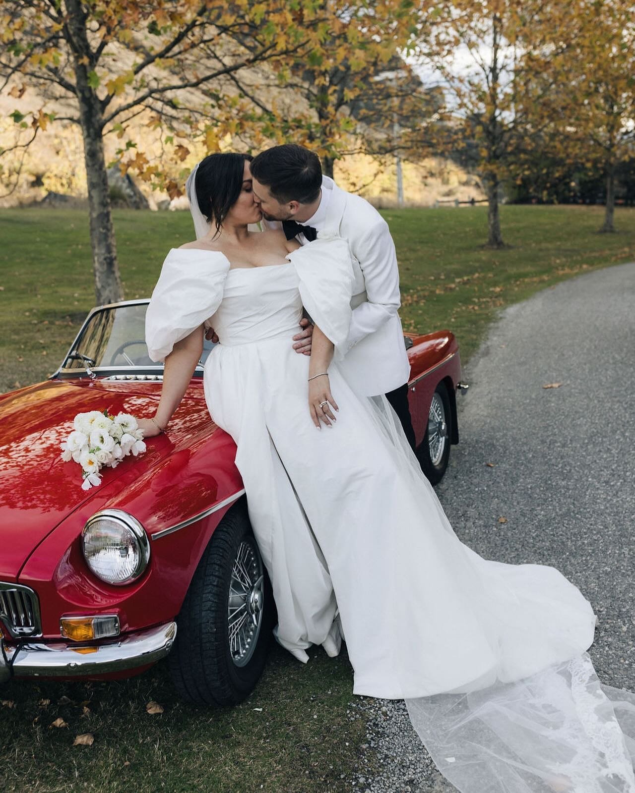 Lauren + Daniel married on Saturday and it was pure magic. Wishing you both the most incredible Italian honeymoon and can&rsquo;t wait to show more from this stunning day.

Imagery @kerynsweeneyphotographer