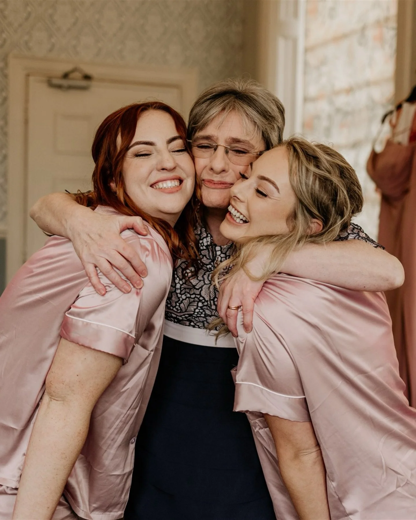 25 weddings in 2025 ✨

Wedding number 1 of 2025 saw Andy and Charlotte wed at the beautiful @kelhamhouse 

@kelhamhouse has a beautiful prep space with loads of natural light, it&rsquo;s a joy to shoot in! 

Photographer: @leafehayes_photography 
Ven