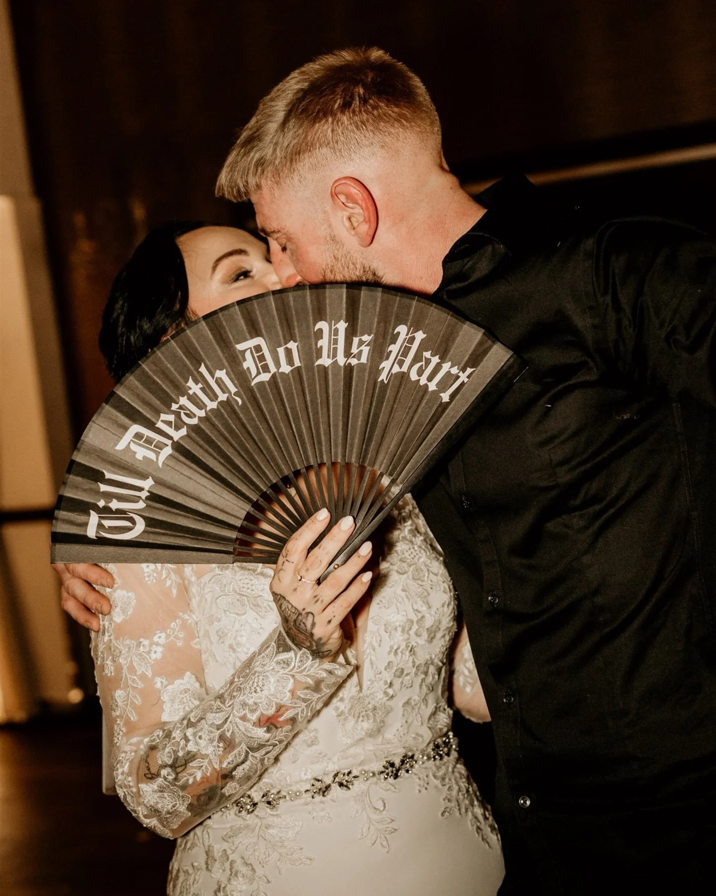 Francesca and Jamie 🎷🪩

These two know how to throw a party! Simply the best day celebrating these two 🫶🏻

Photographer: @leafehayes_photography 
Venue: @goosedaleofficial 
Decor: @truelovelightsyourway 
DJ and sax: @jonnyrossmusic 
Flowers: @the