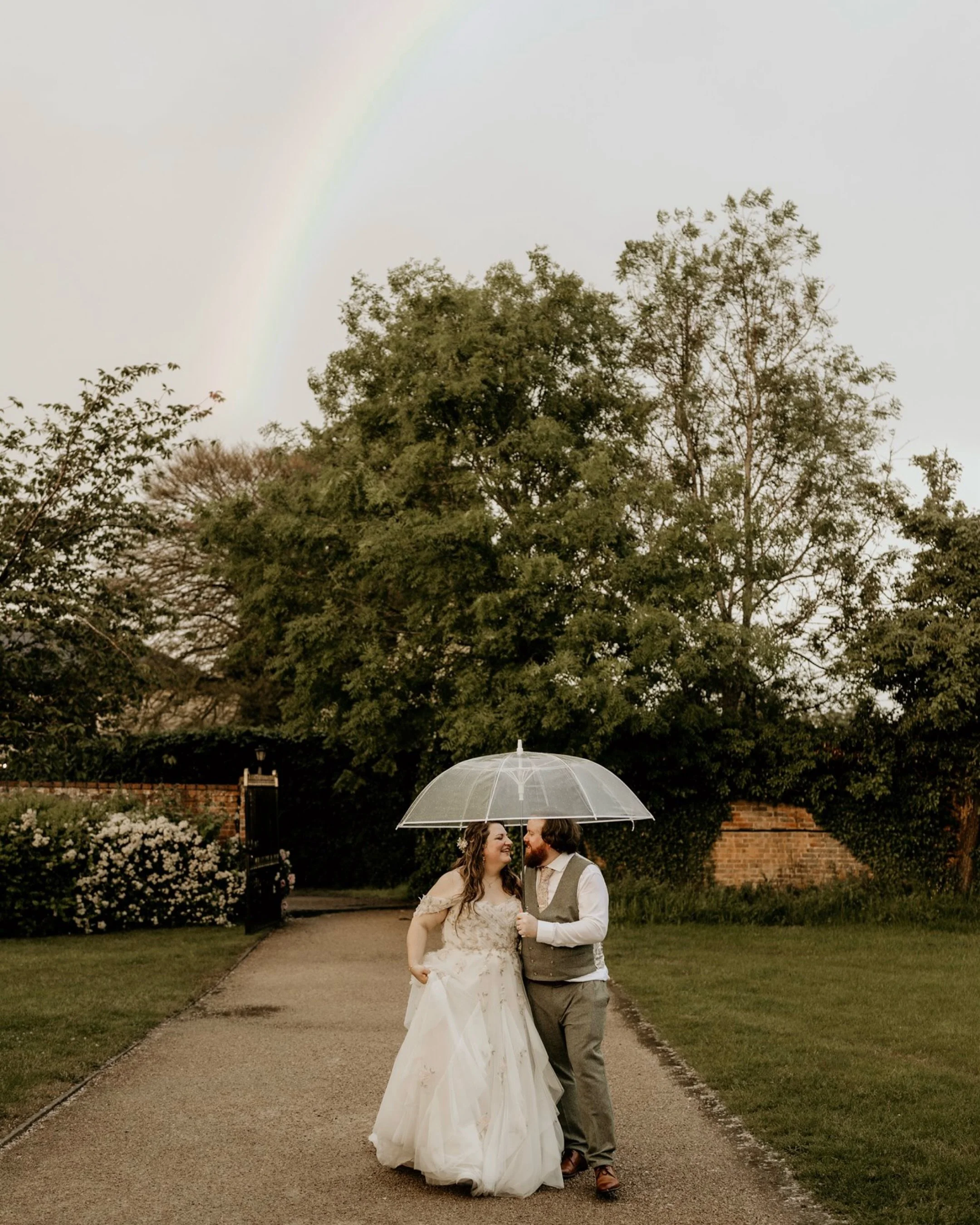 From 33&deg;C heat to thunderstorms, downpours, and even a rainbow, these two embraced every moment ☀️☔️🌈

Nicole and Alexander are the perfect reminder that there&rsquo;s no need to worry about the weather on your wedding day. We came prepared with