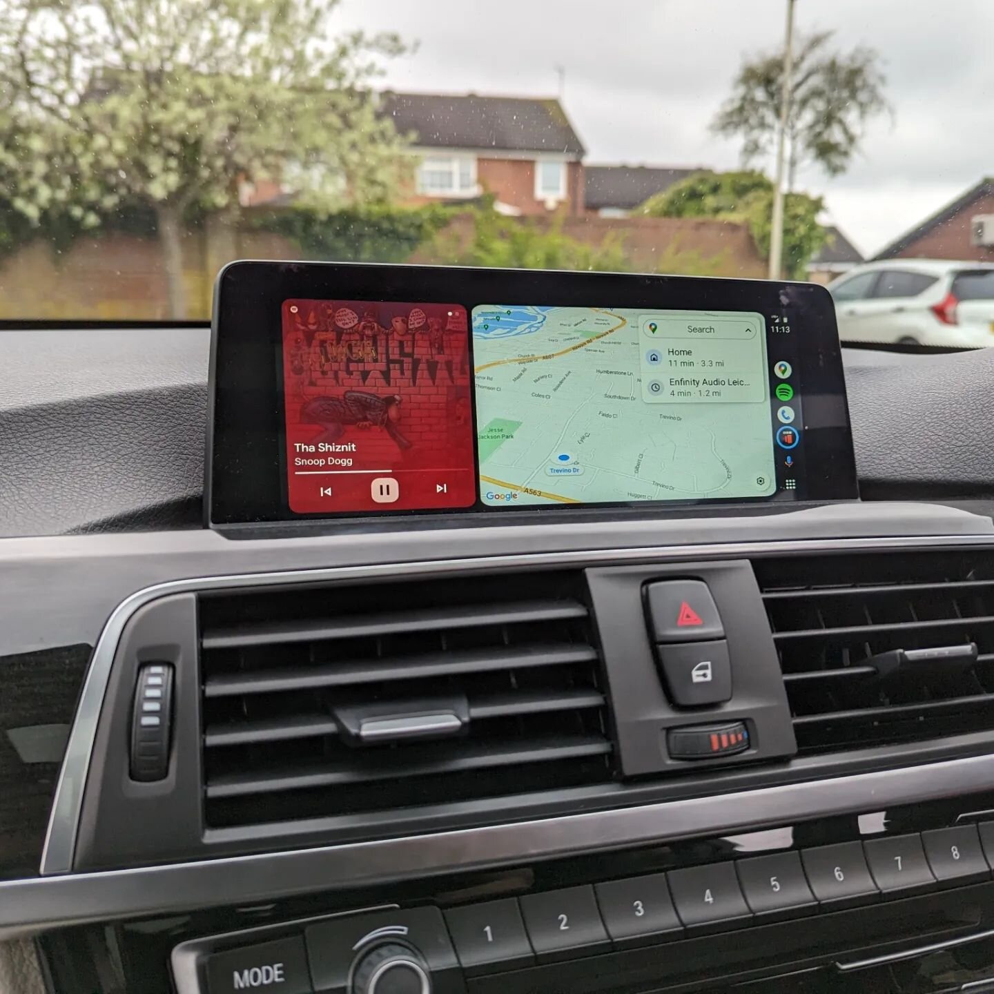BMW 335D Estate, with Pro Nav, in for an MMI to give him Android Auto.

Apple Carplay 🍎
Android Auto 📱
Reverse Camera 📷
Screen Mirroring 🖥️
Video Playback 🎦
USB Media ▶️

#applecarplay #androidauto #caraudio #caraudioleicester #leicestercarscene