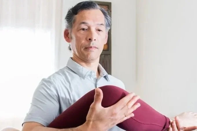 Facia Stretch Therapy  With Florian