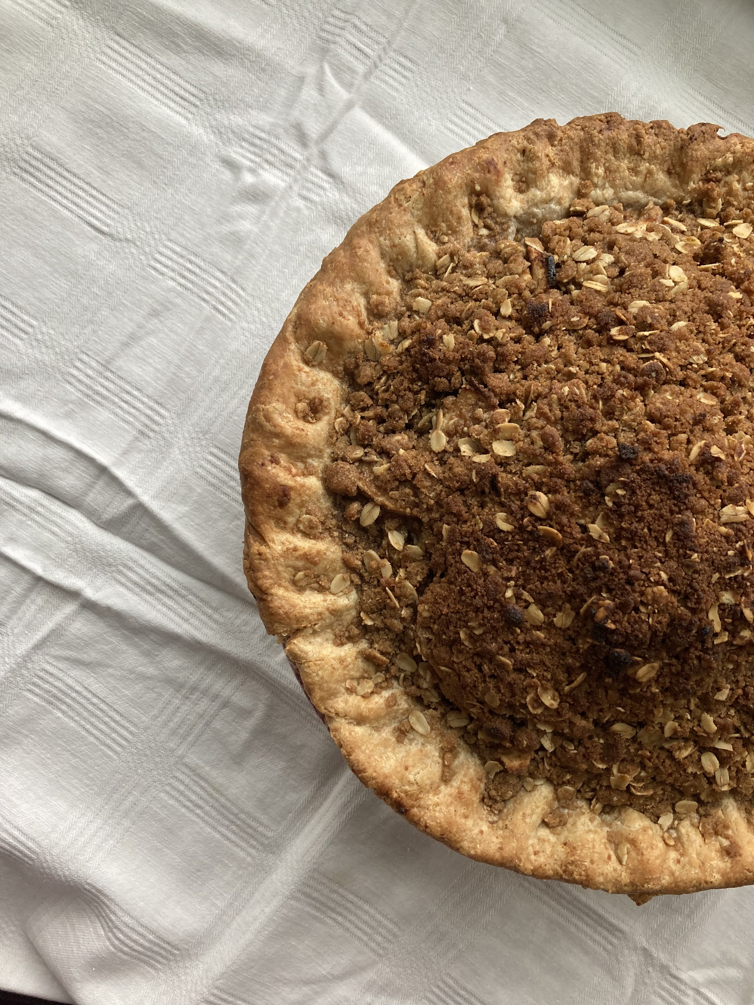 Sourdough Apple Crumble Pie