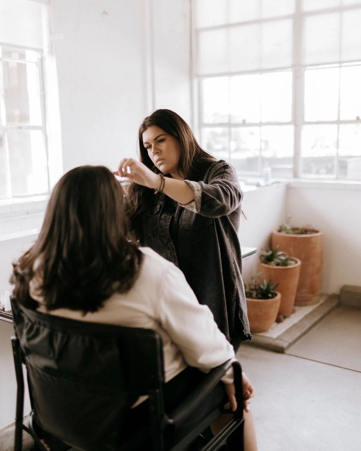 Wedding season is finally slowing down, which means I&rsquo;ll actually have some weekend availability in studio again! 

I know a lot of my studio clients prefer weekend appointments, so I&rsquo;m excited to have more opportunities to get everyone i