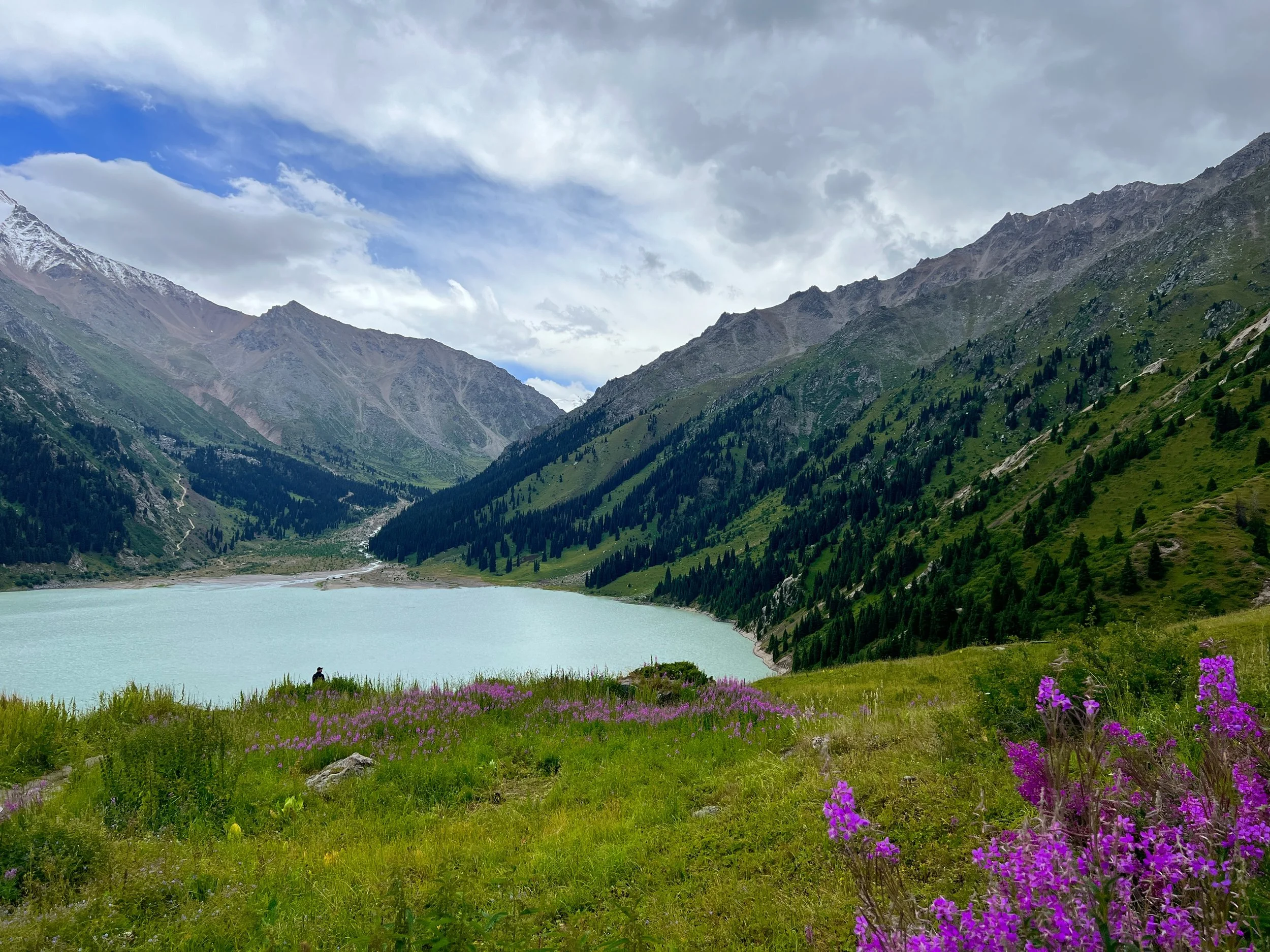 Big Almaty Lake: Kazakstan