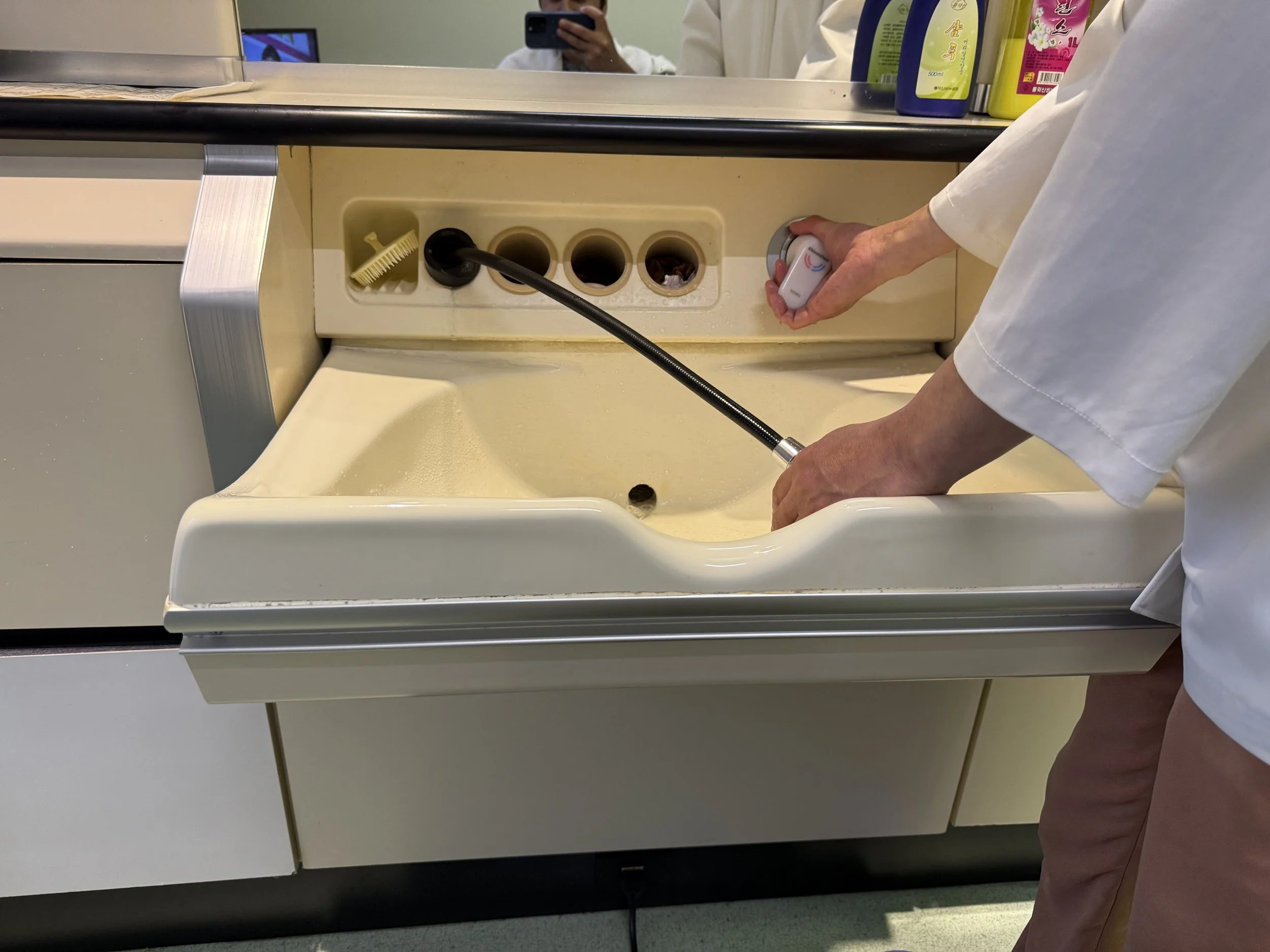 Barbershop in Sosan Hotel