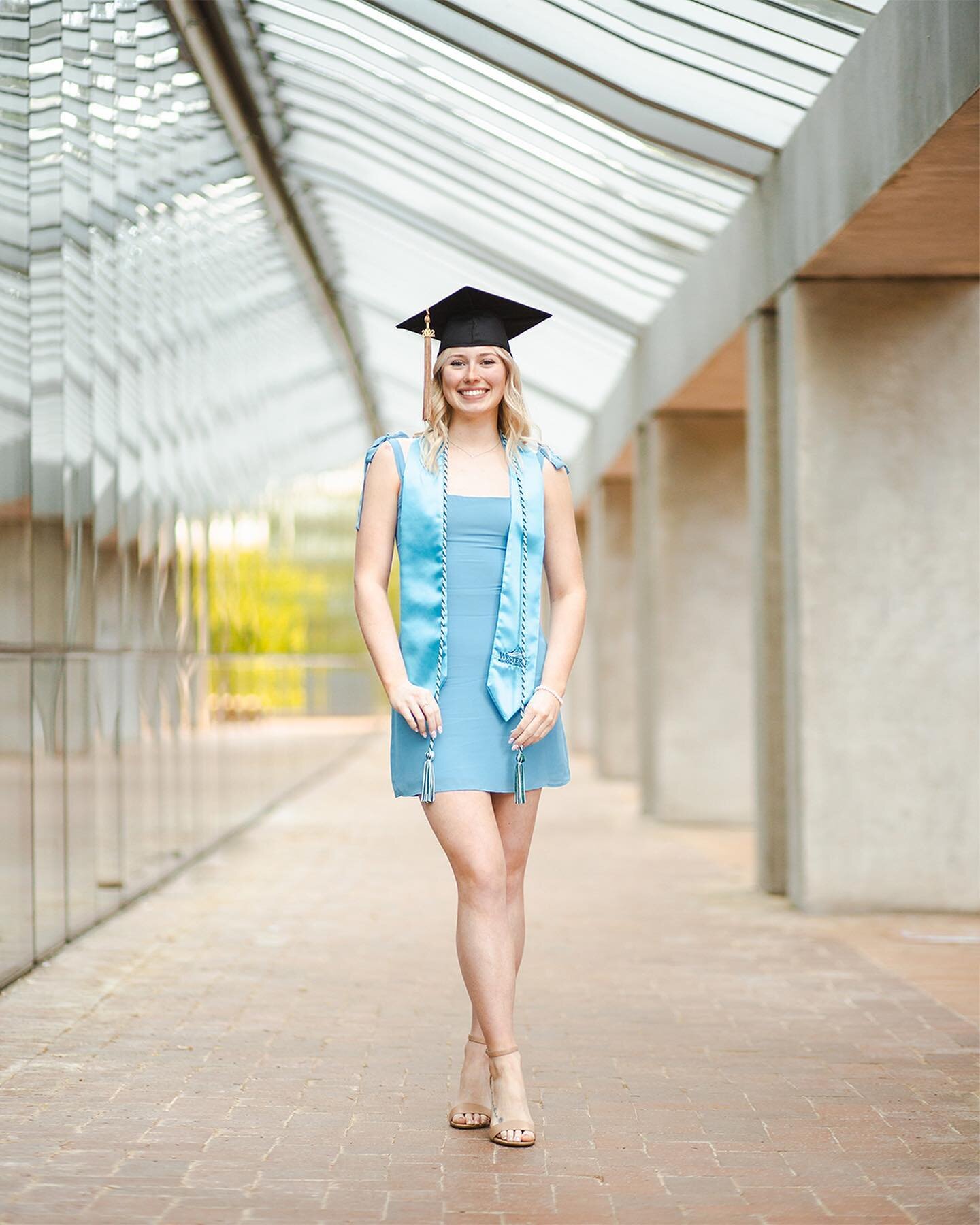 Still plenty of time to book your grad session with me! 🎓🍾

&bull;
&bull;
&bull;
&bull;
.
. 
#wwu #wwugrads #classof2023
#bellingham&nbsp;#bellinghamphotographer #bellinghamseniors&nbsp;#bellinghamfamily#pnwlifestyle&nbsp;#bellinghamgrads