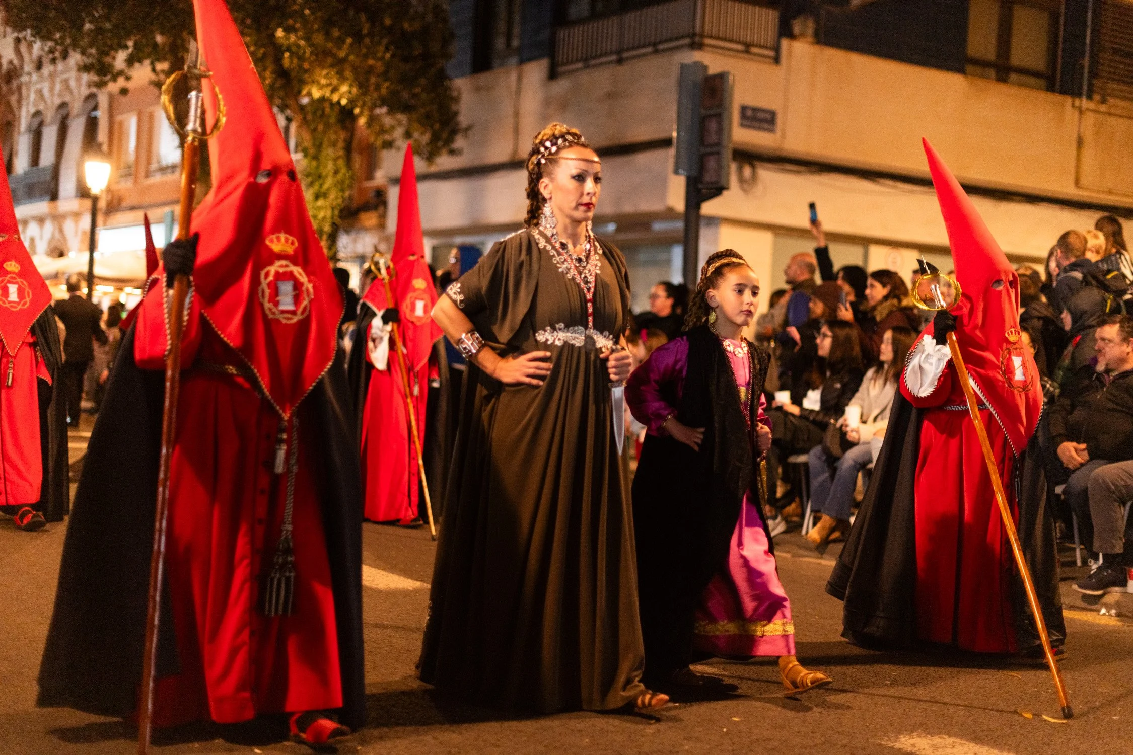 valencia_holy_friday_procession_pauline_walzak_web-26.jpg