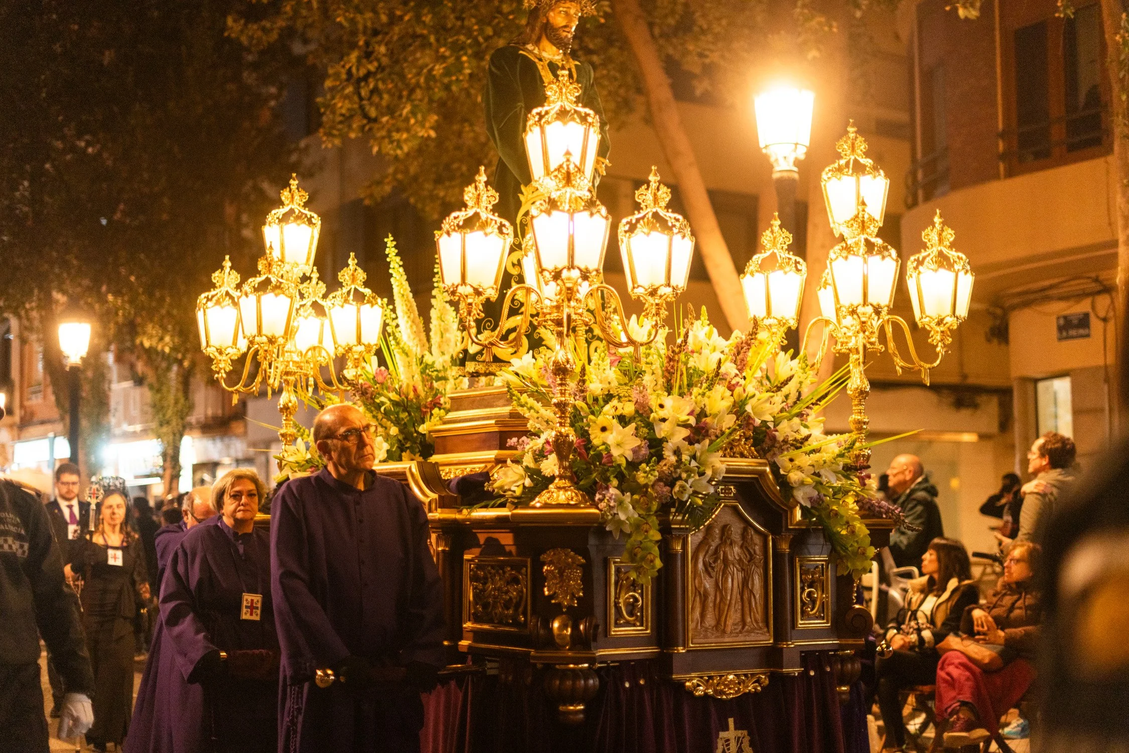 valencia_holy_friday_procession_pauline_walzak_web-50.jpg