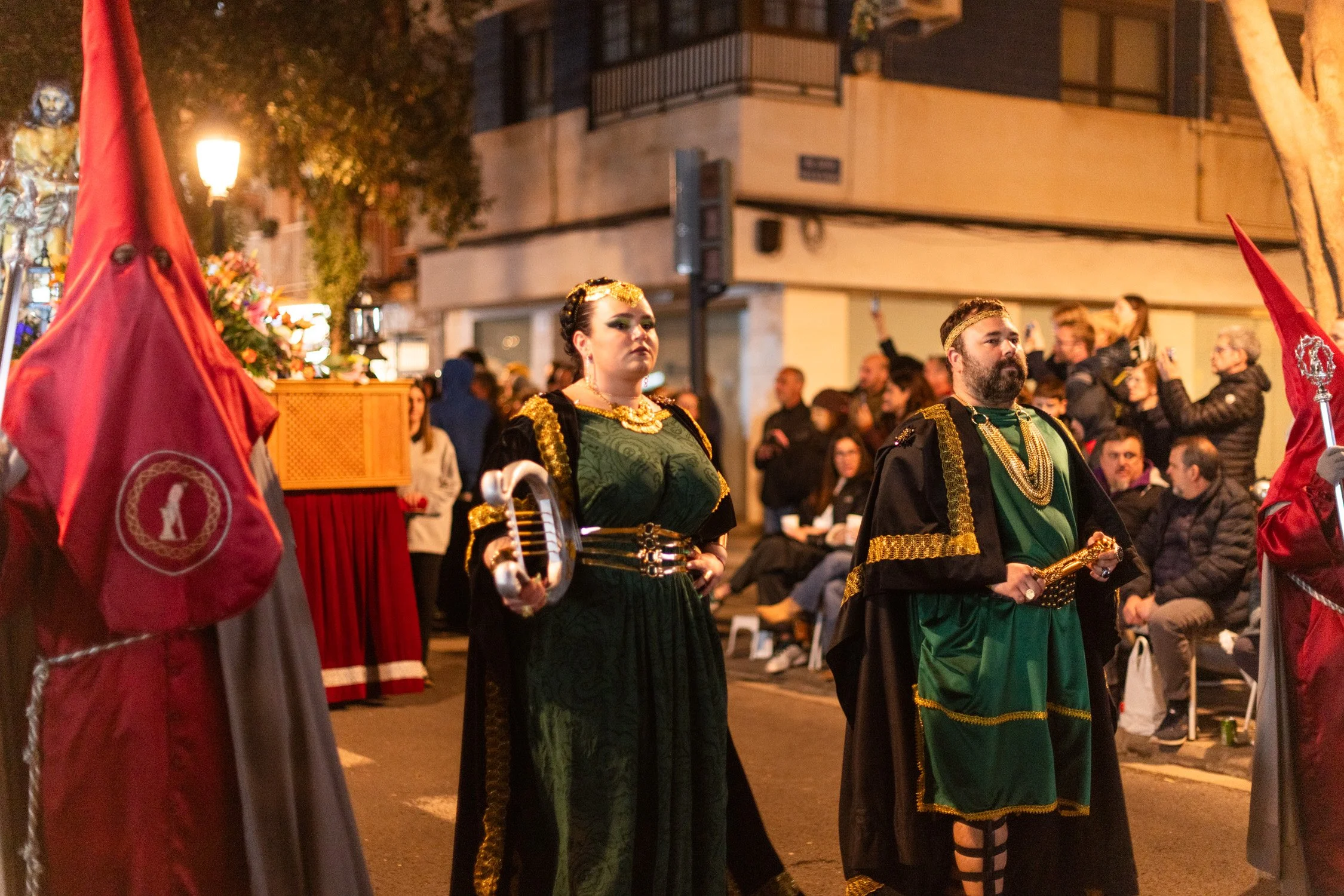valencia_holy_friday_procession_pauline_walzak_web-30.jpg