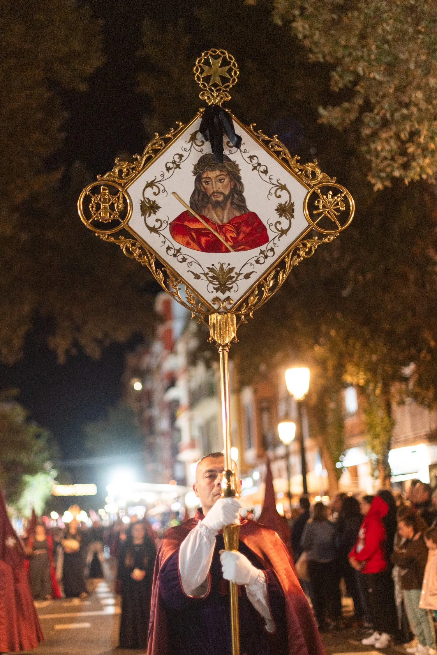 valencia_holy_friday_procession_pauline_walzak_web-40.jpg