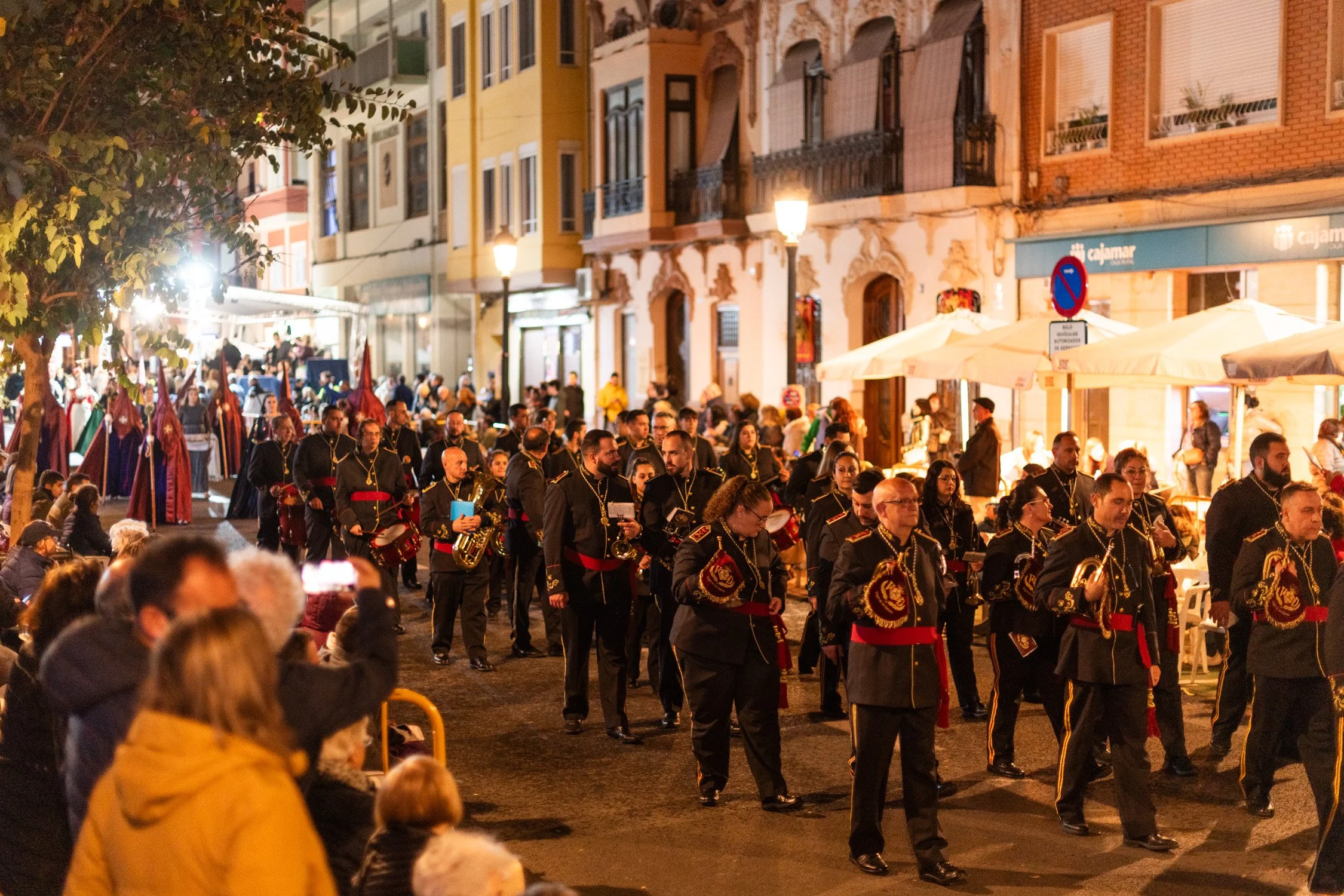 valencia_holy_friday_procession_pauline_walzak_web-42.jpg