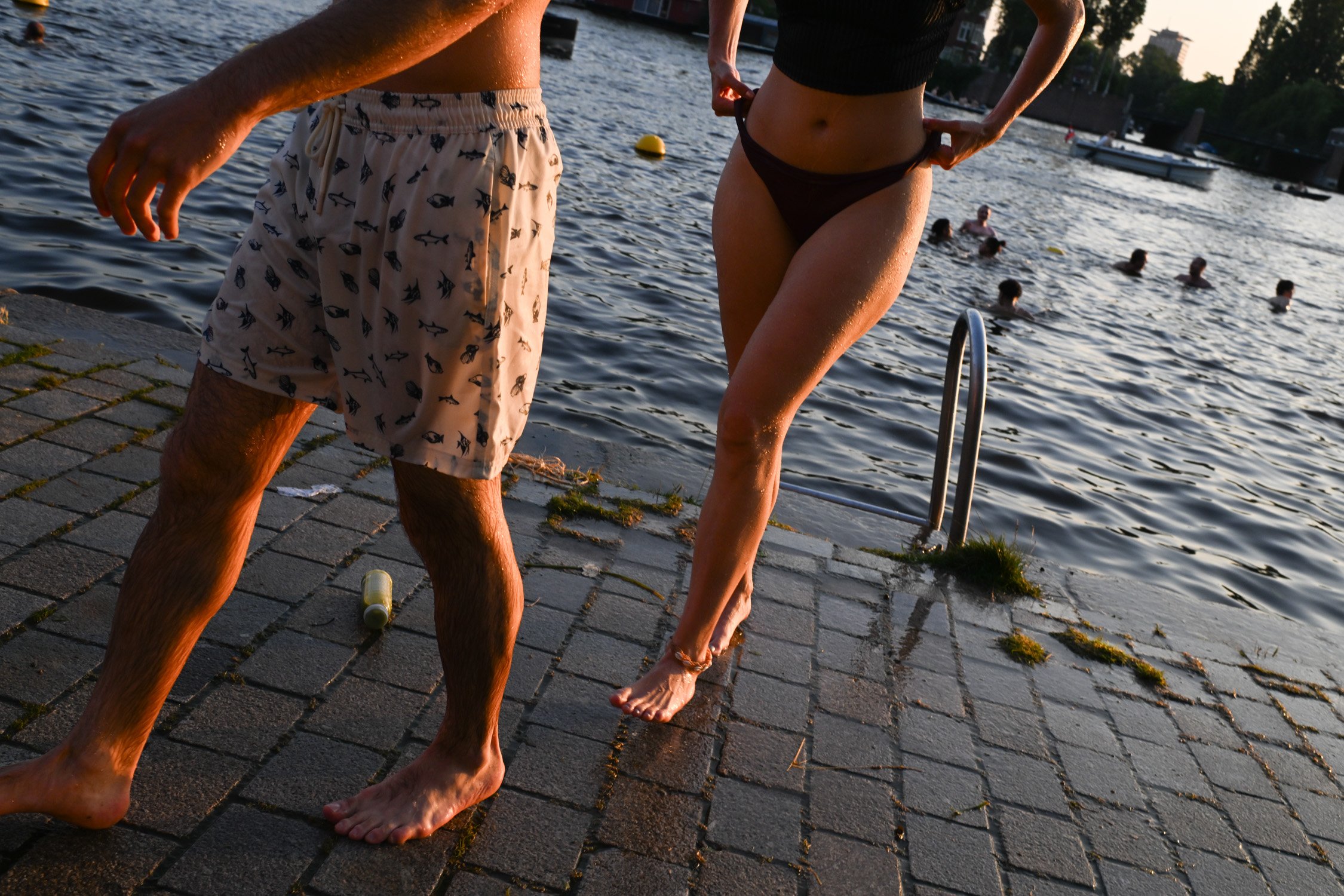 2026-06-24_NLD_Amsterdam_Weesperzijde_Heatwave--c--paulinewalzak-6.jpg
