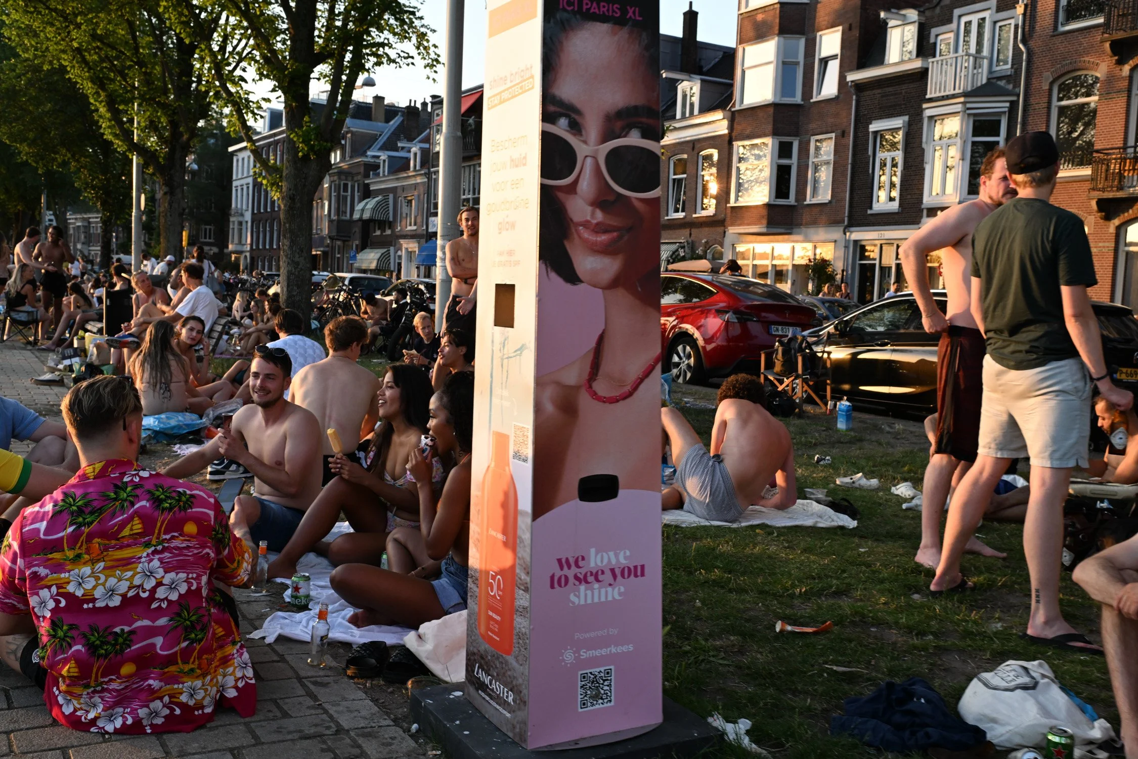 2026-06-24_NLD_Amsterdam_Weesperzijde_Heatwave--c--paulinewalzak-10.jpg