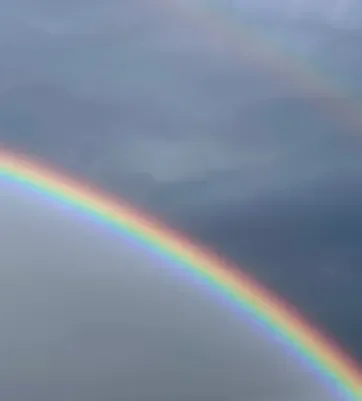 Regenbogen als Symbol für Neuanfang, persönliche Entwicklung und neue Perspektiven