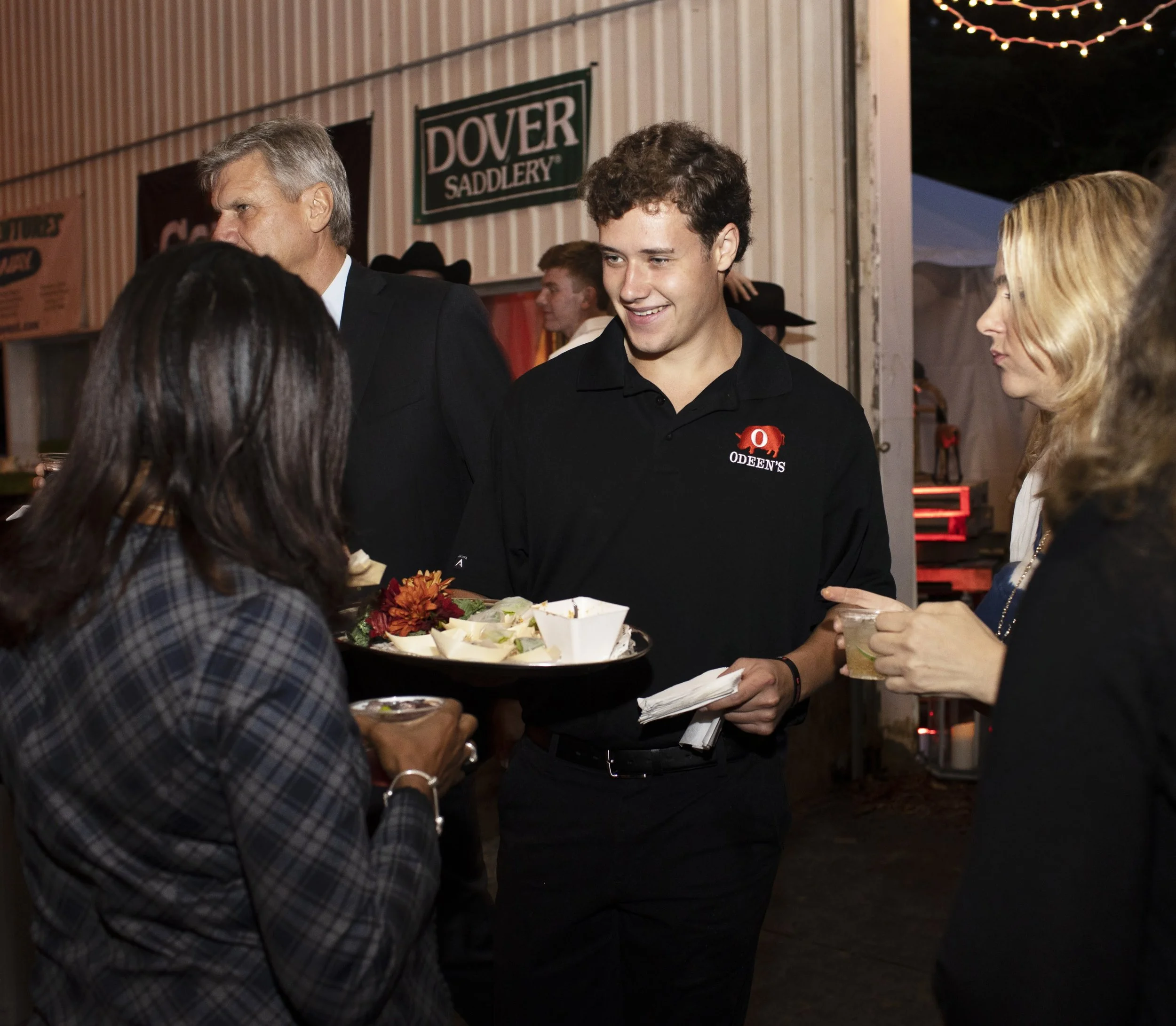 How Much Should You Spend on a Corporate Christmas Party?
