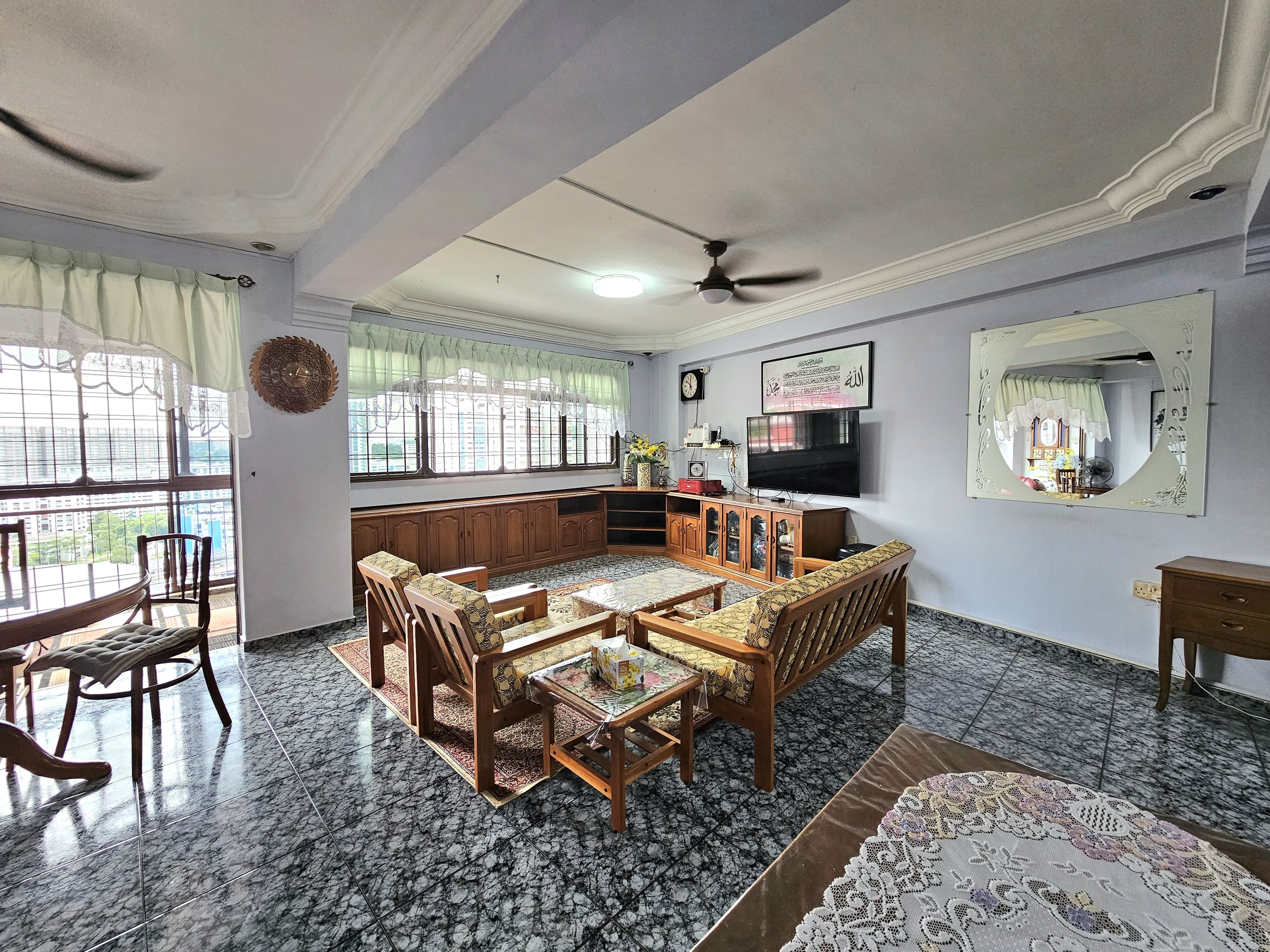 Living room1 (3).jpg