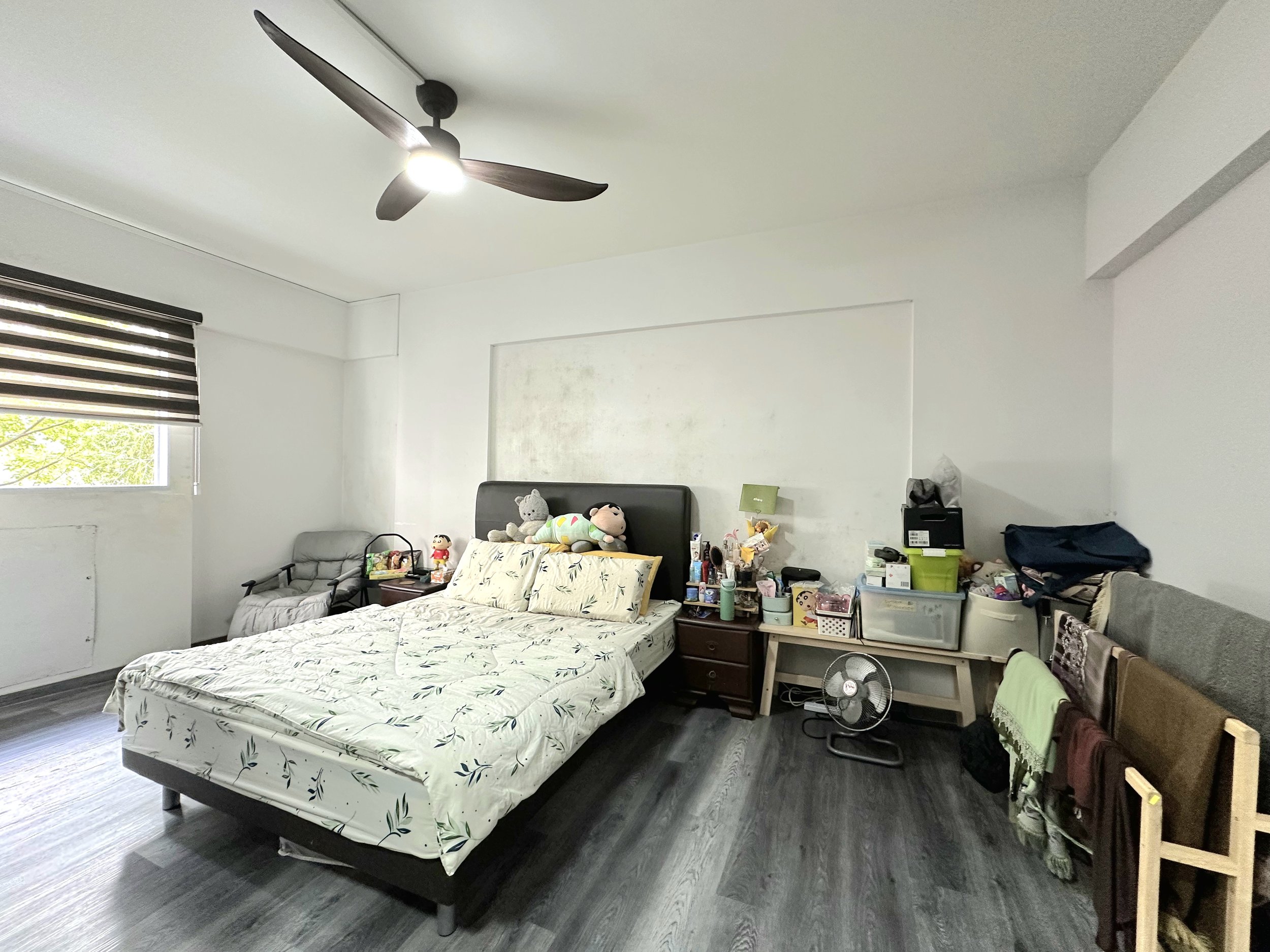 Master bedroom1 (2).jpg