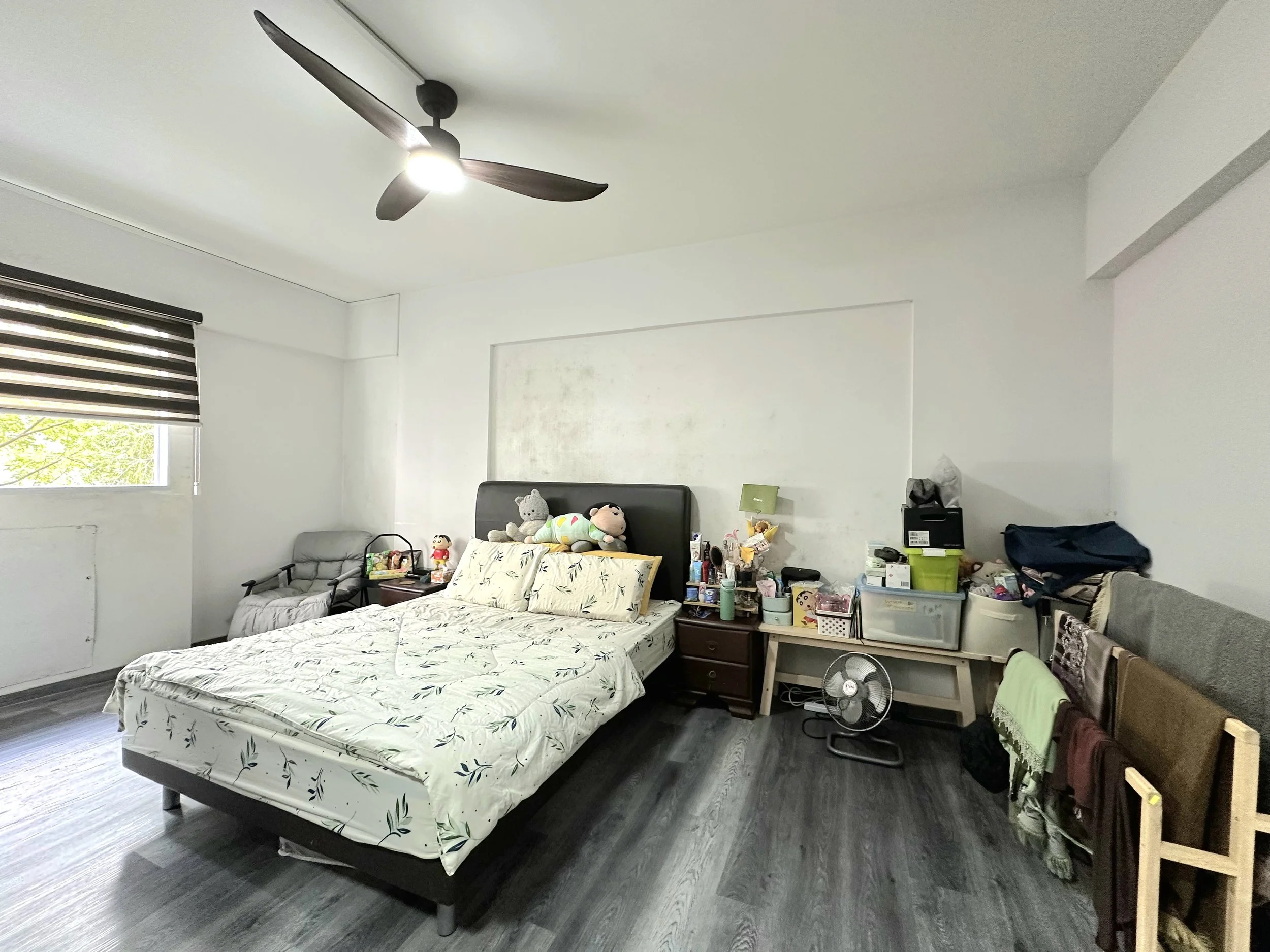 Master bedroom1 (2).jpg