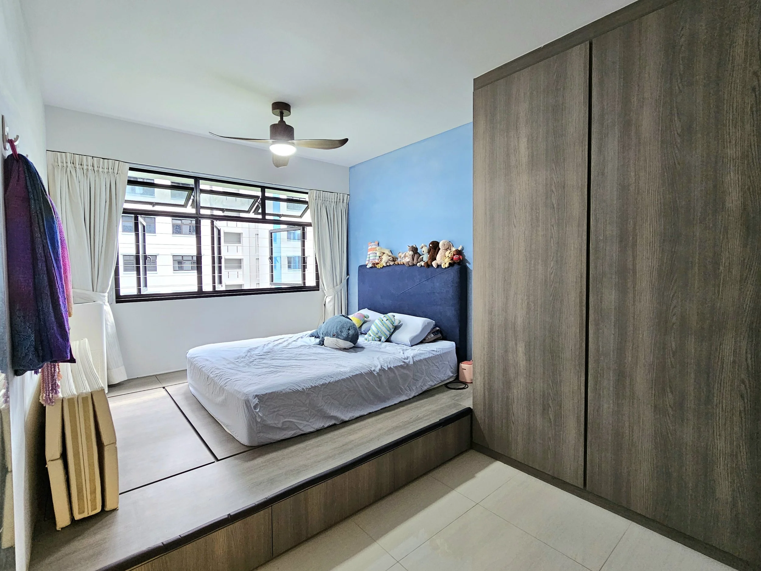 Master bedroom (3).jpg