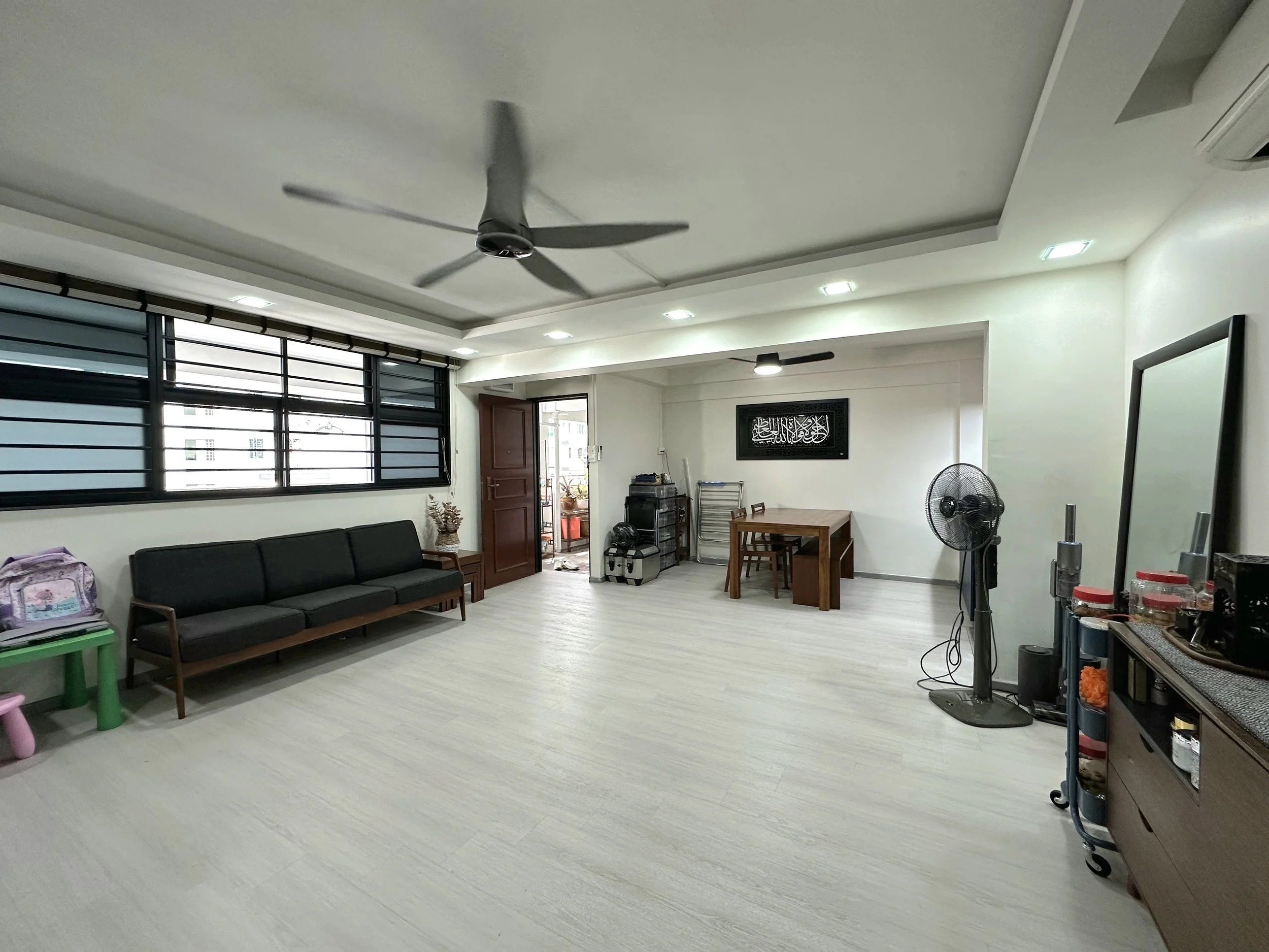 Living room2.jpg