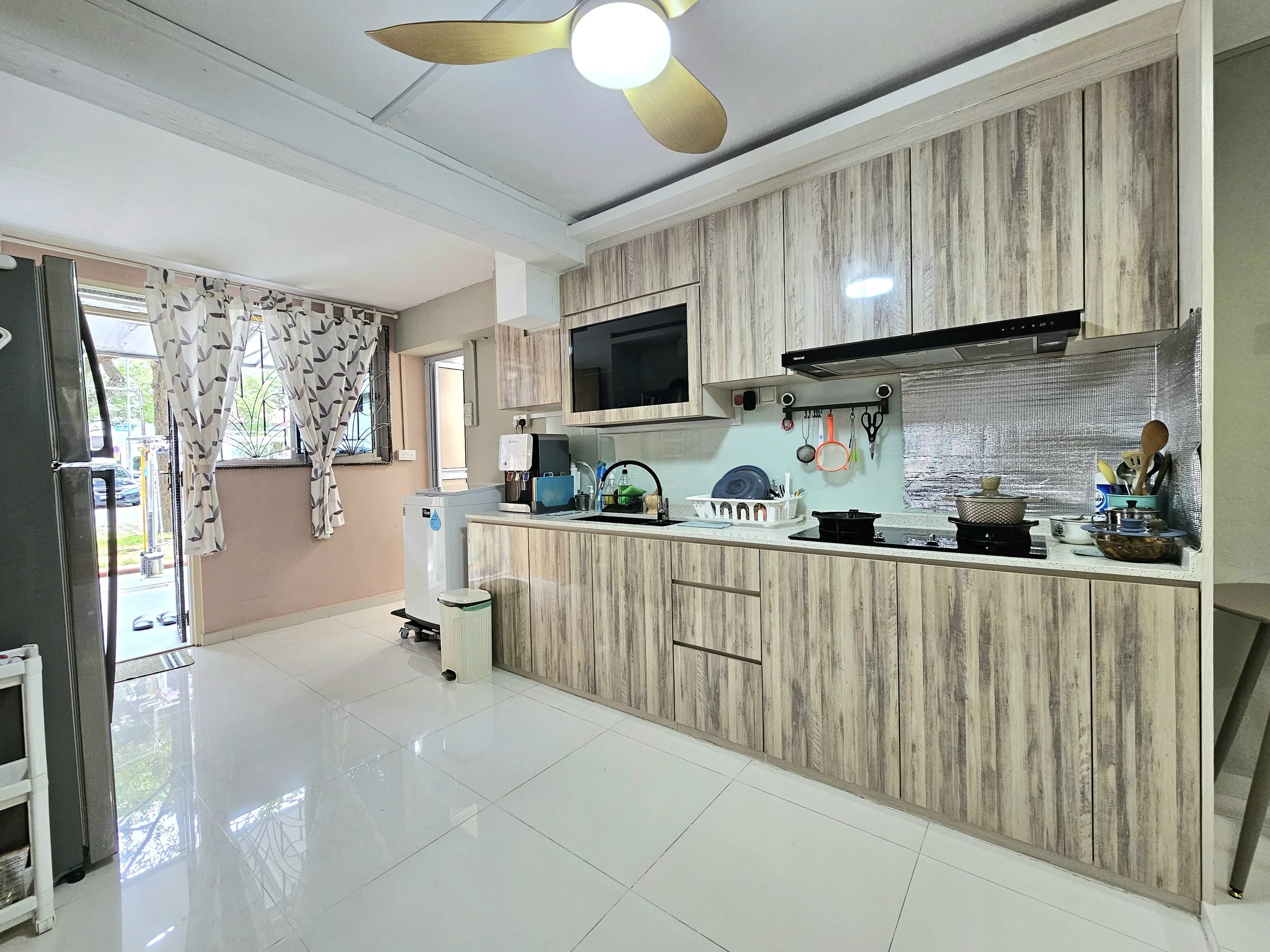 Kitchen (7).jpg