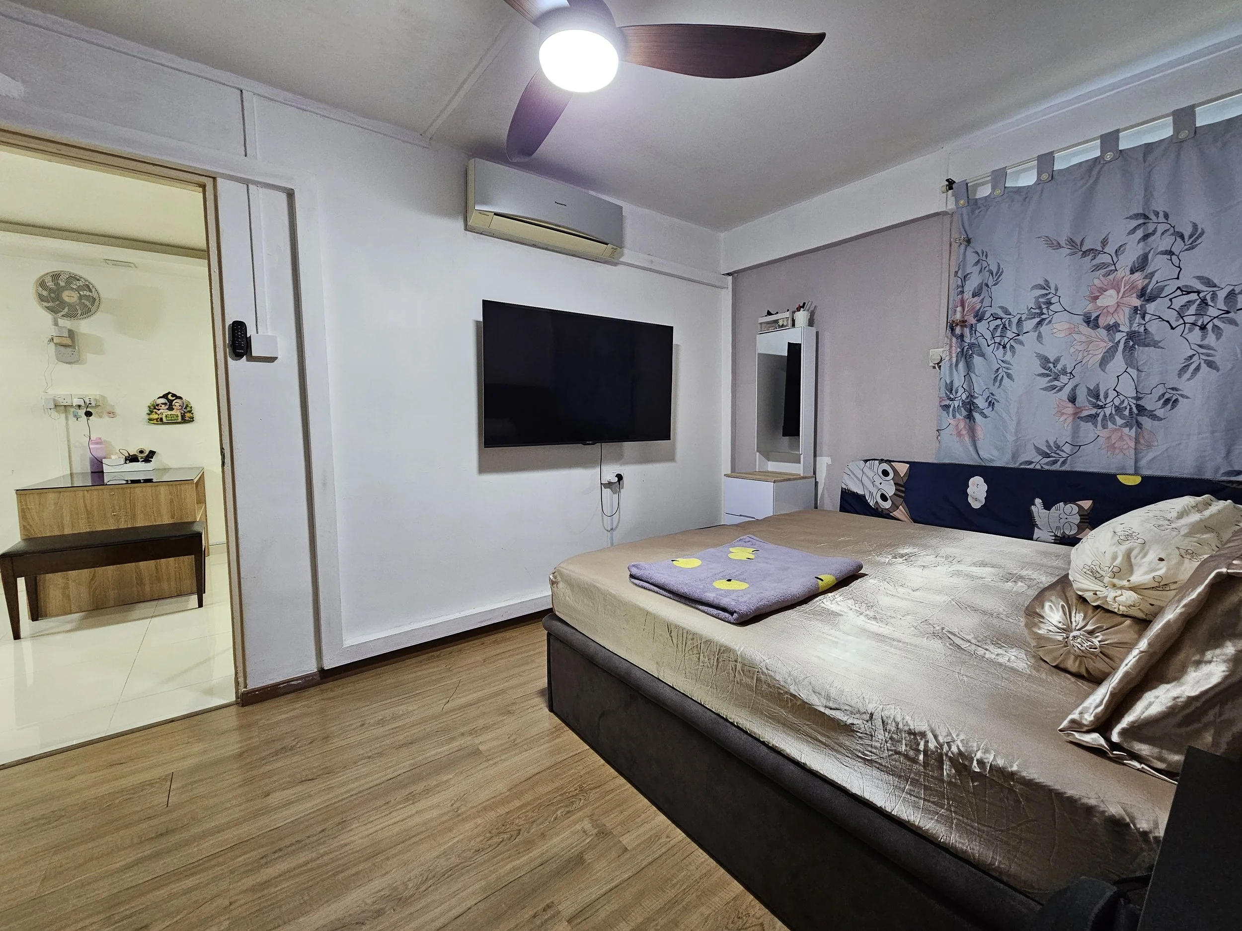 Master bedroom1.jpg