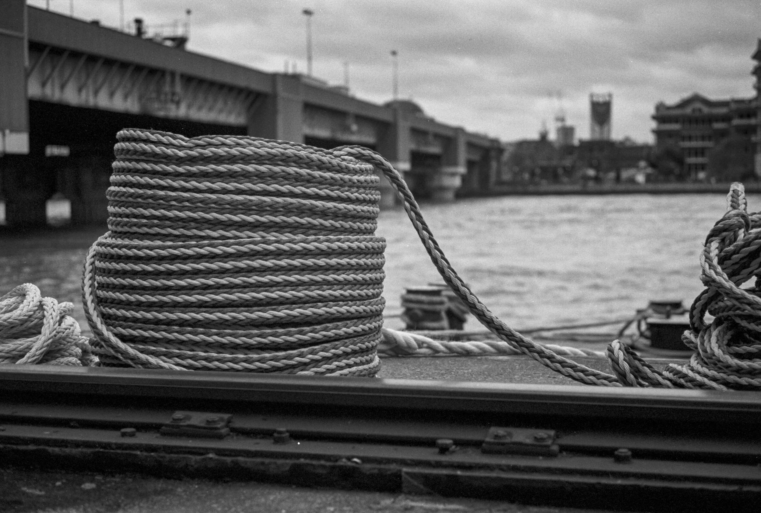 Ropes on the Thames