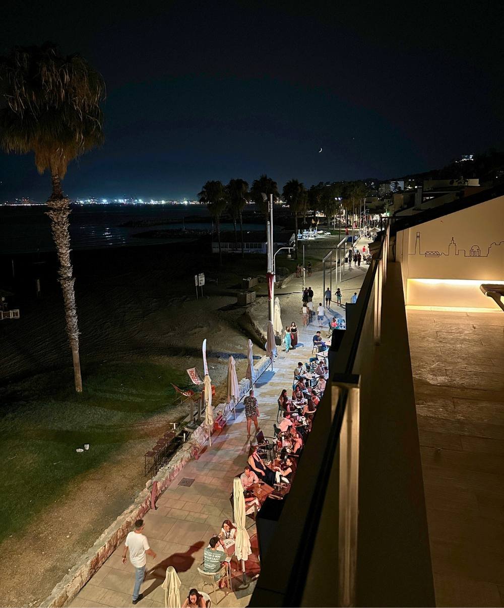 Pedregalejo promenade at night.jpg