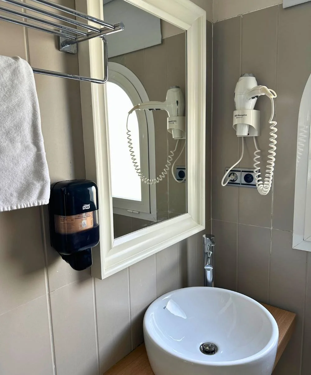 La Chancla bathroom.jpg