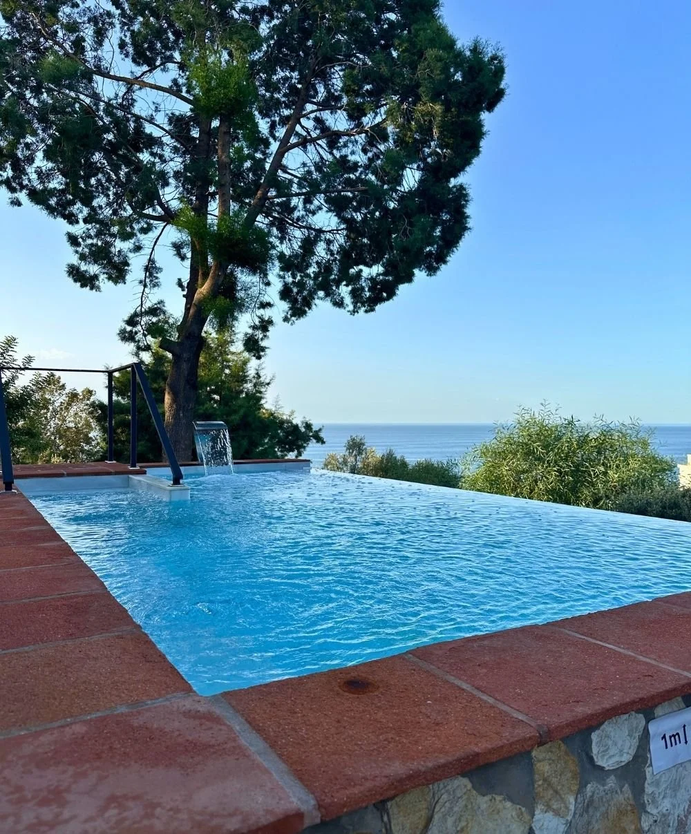 Castilla Santa Catalina pool.jpg
