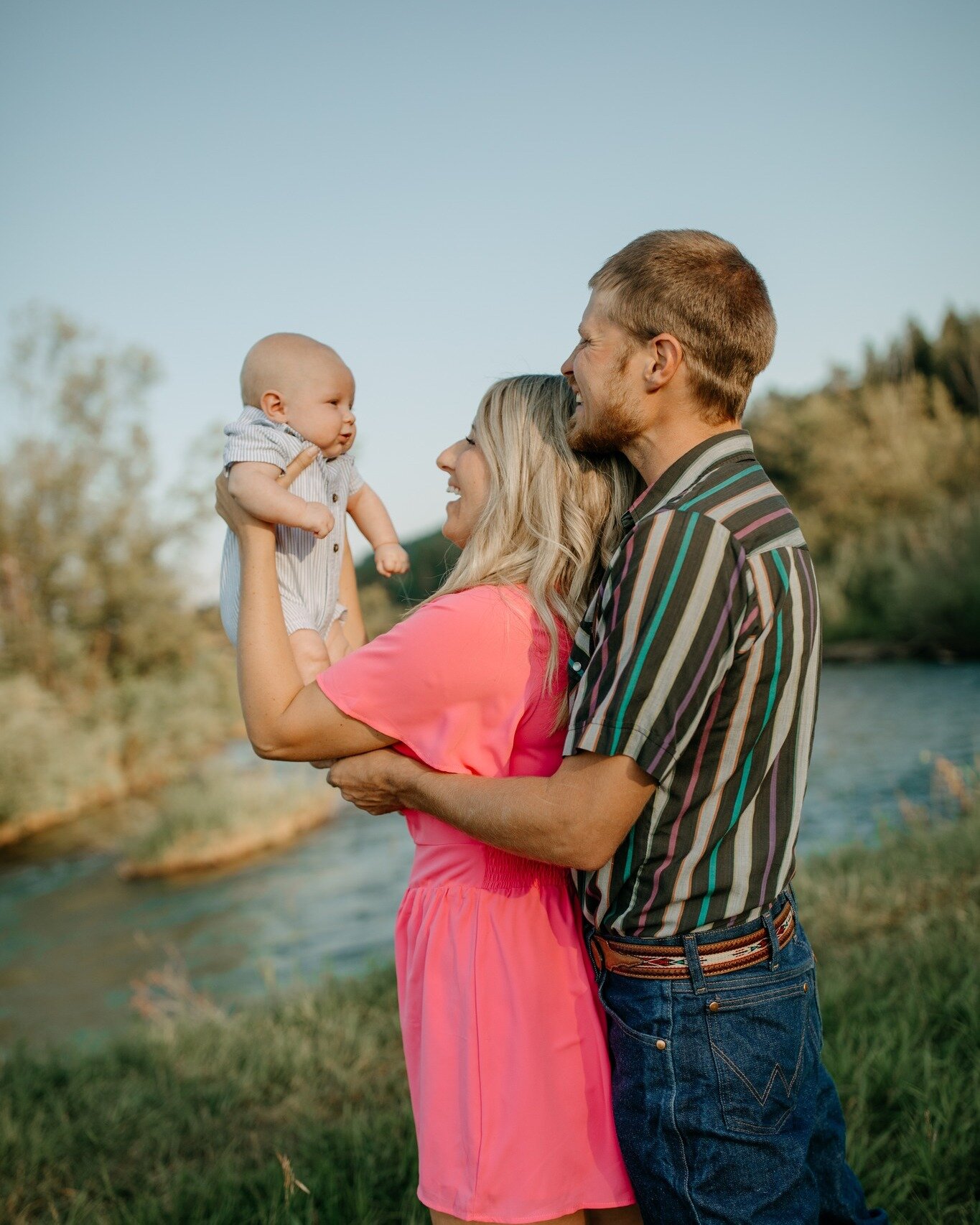 Ohhh my! I can't get enough of this session with the Trask Family ❤