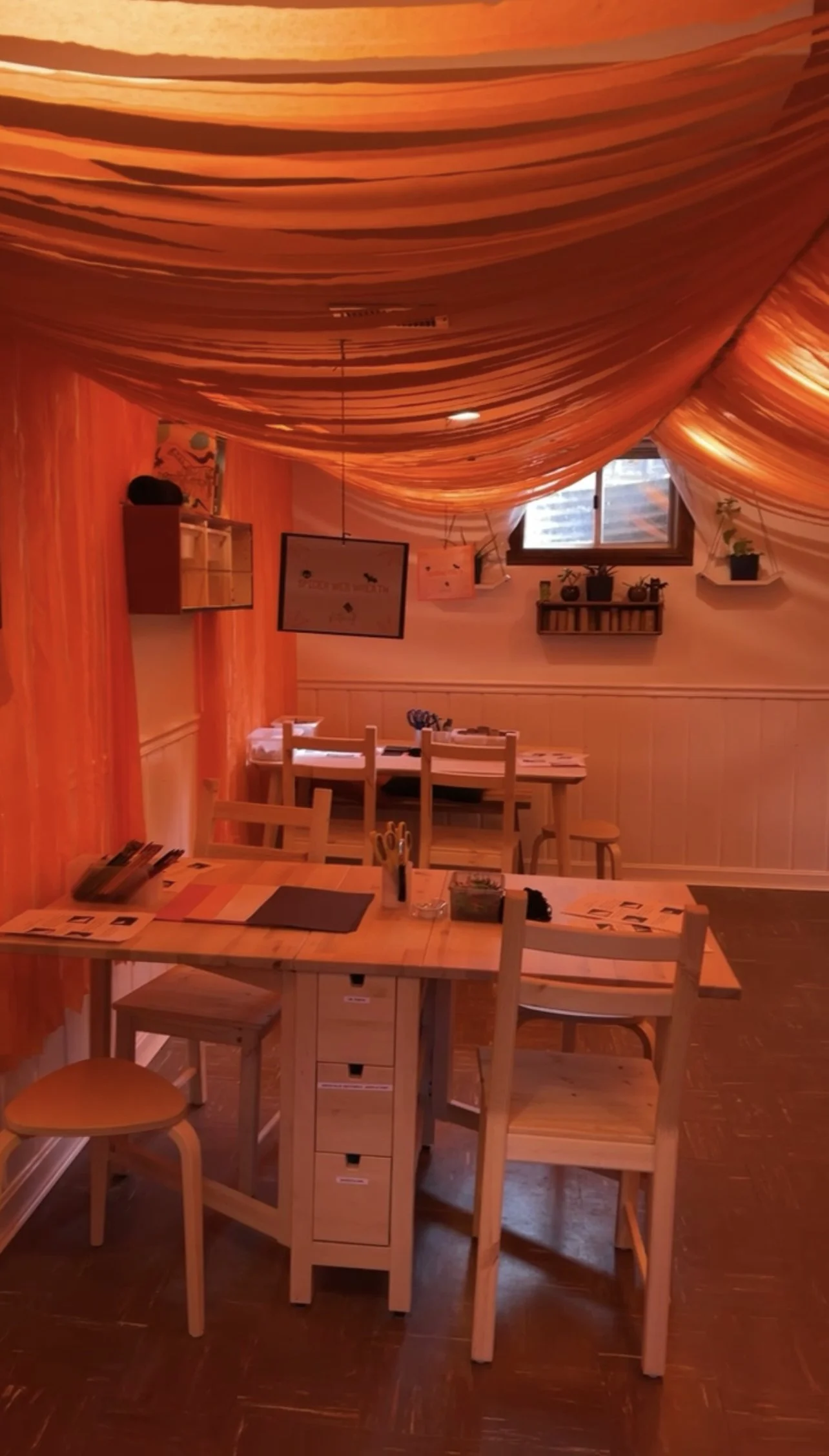 For our opening, we had three crafts, with supplies and instructions included at each of our three studio tables - free for all! 