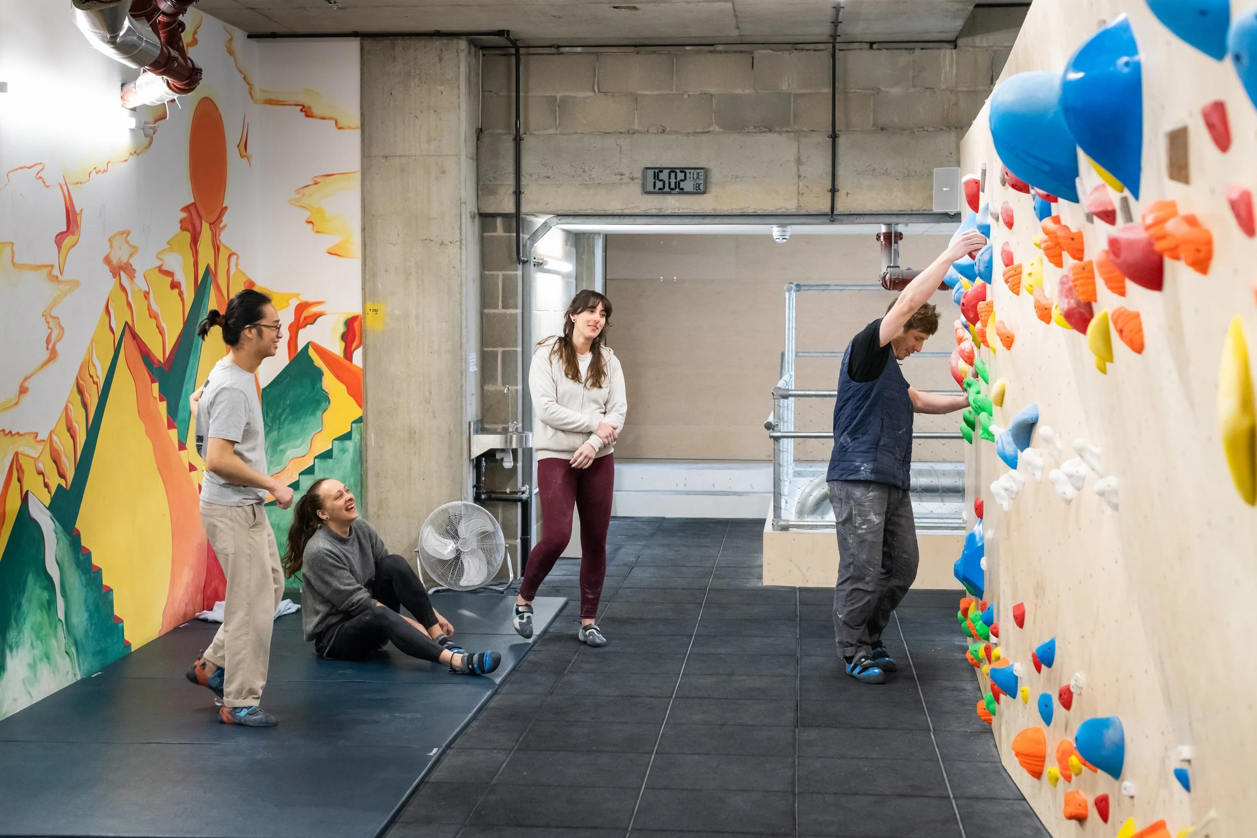 High Rise Climb Pay What You Can Climbing | Rise Climbing East London — Rise Climbing