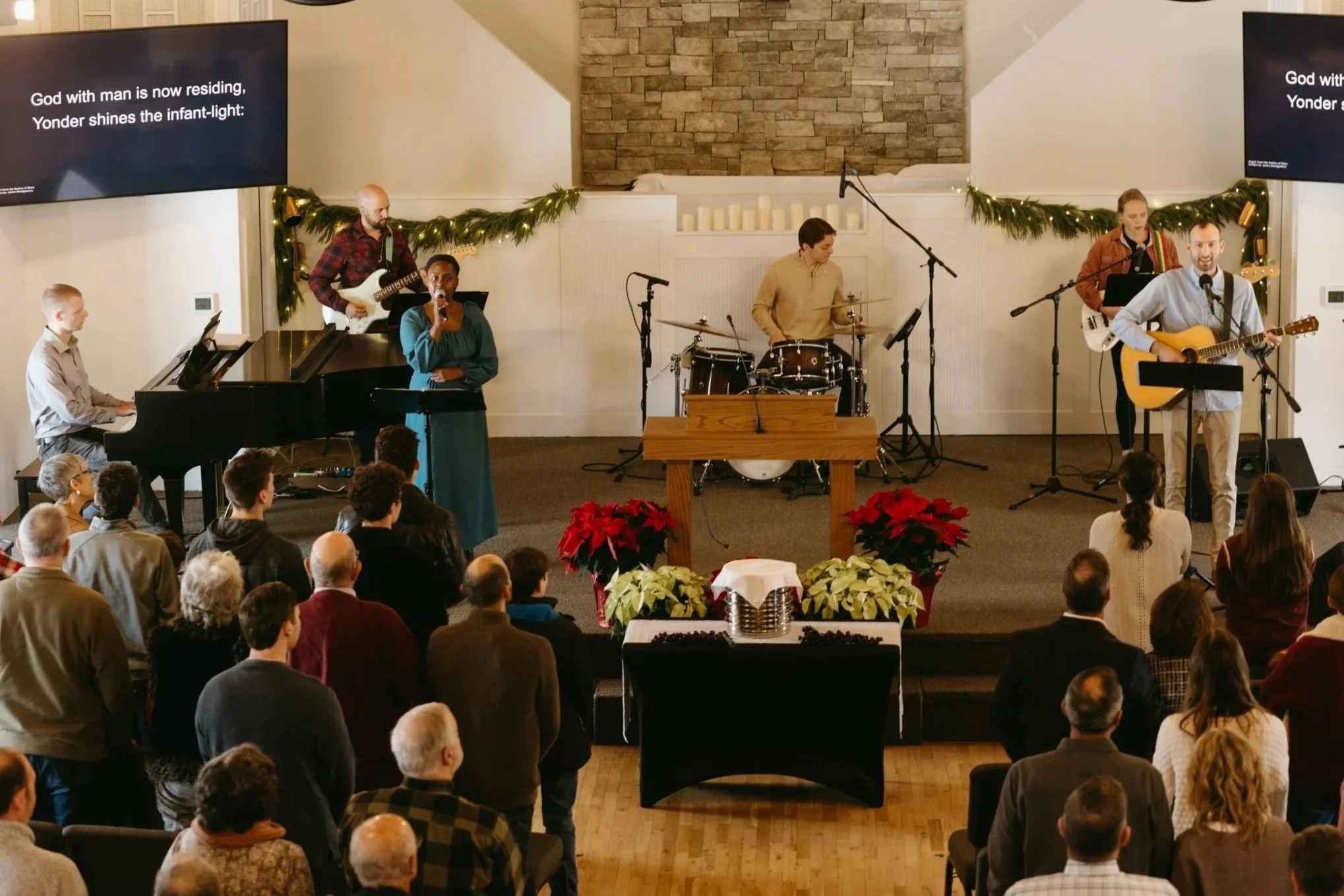 Congregation singing