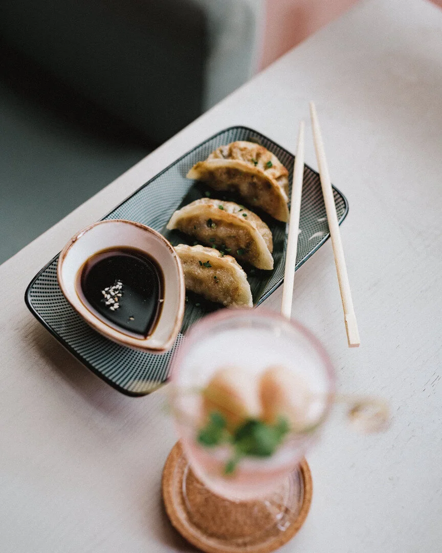 Ok Monday, get your chopsticks ready and let's do this!🥢

Digital content: @kinmartimmoniz 

WE THINK SOCIAL. WE SPEAK DIGITAL. 

#socialmediamarketing #socialmedia #digitalmarketingagency #digitalphotography #photography