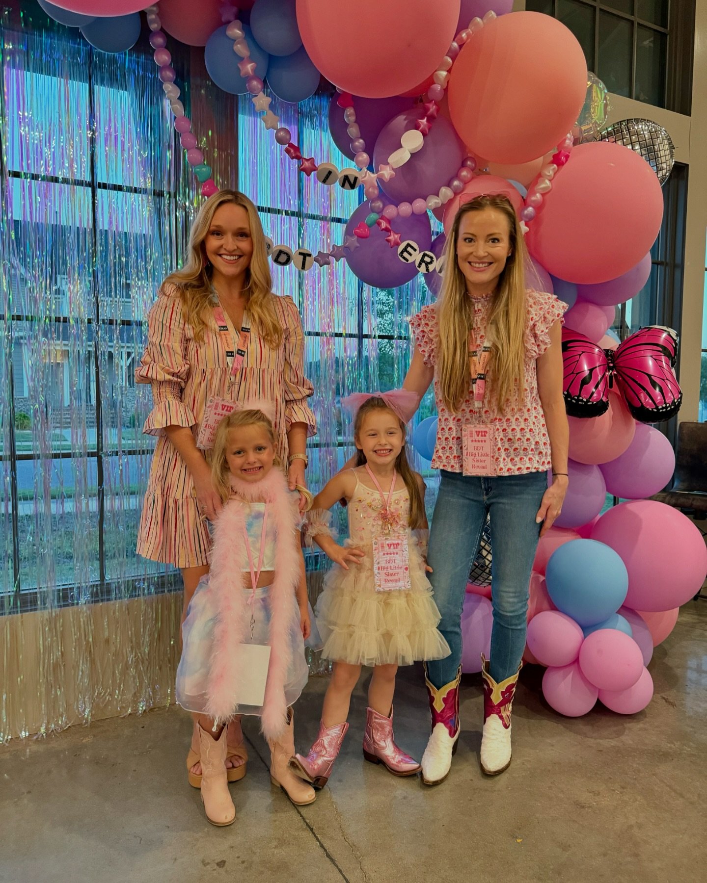 The details! Linking everything from our T-Swift inspired Eras party a few weeks ago! Lots of DMs asking for links from everything from balloons to beach balls. It&rsquo;s all here! 😍🥳

Comment ERAS below to receive a DM with the link to shop this 