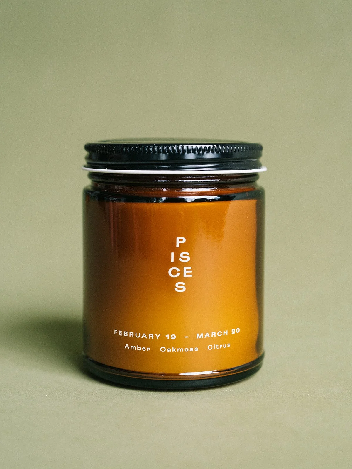 Pisces zodiac candle