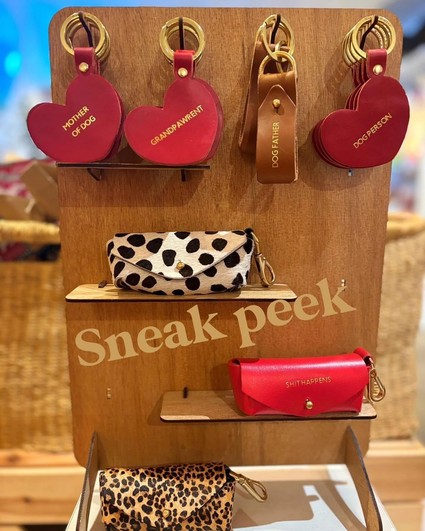 Beautiful things, locally made - popping up in store! We are particularly in love with this leatherwork made by the wonderful Anda. We ❤️ local! 

All the new things will be hopping onto the website shortly. Just need to catch up with all the deliver