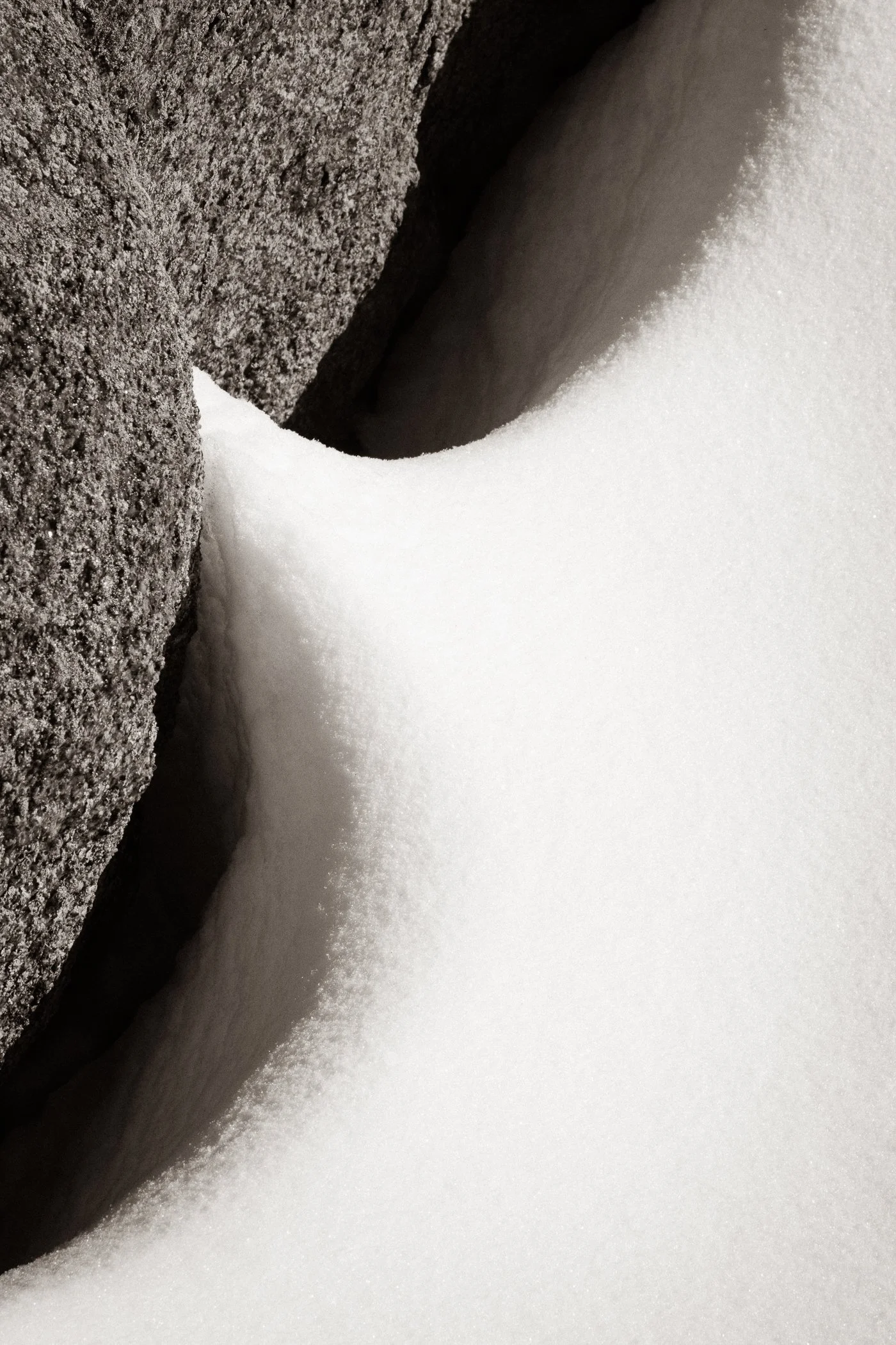 "Winter's Curve" (Colorado)
(click image above to enlarge)