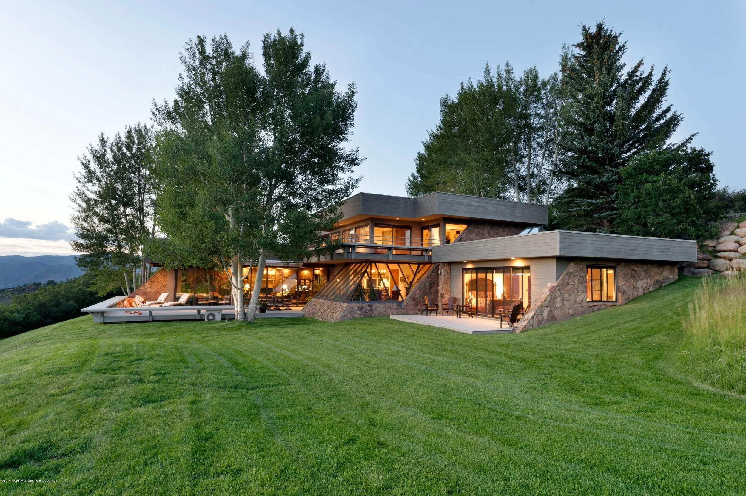 12_574 Johnson Drive.jpeg