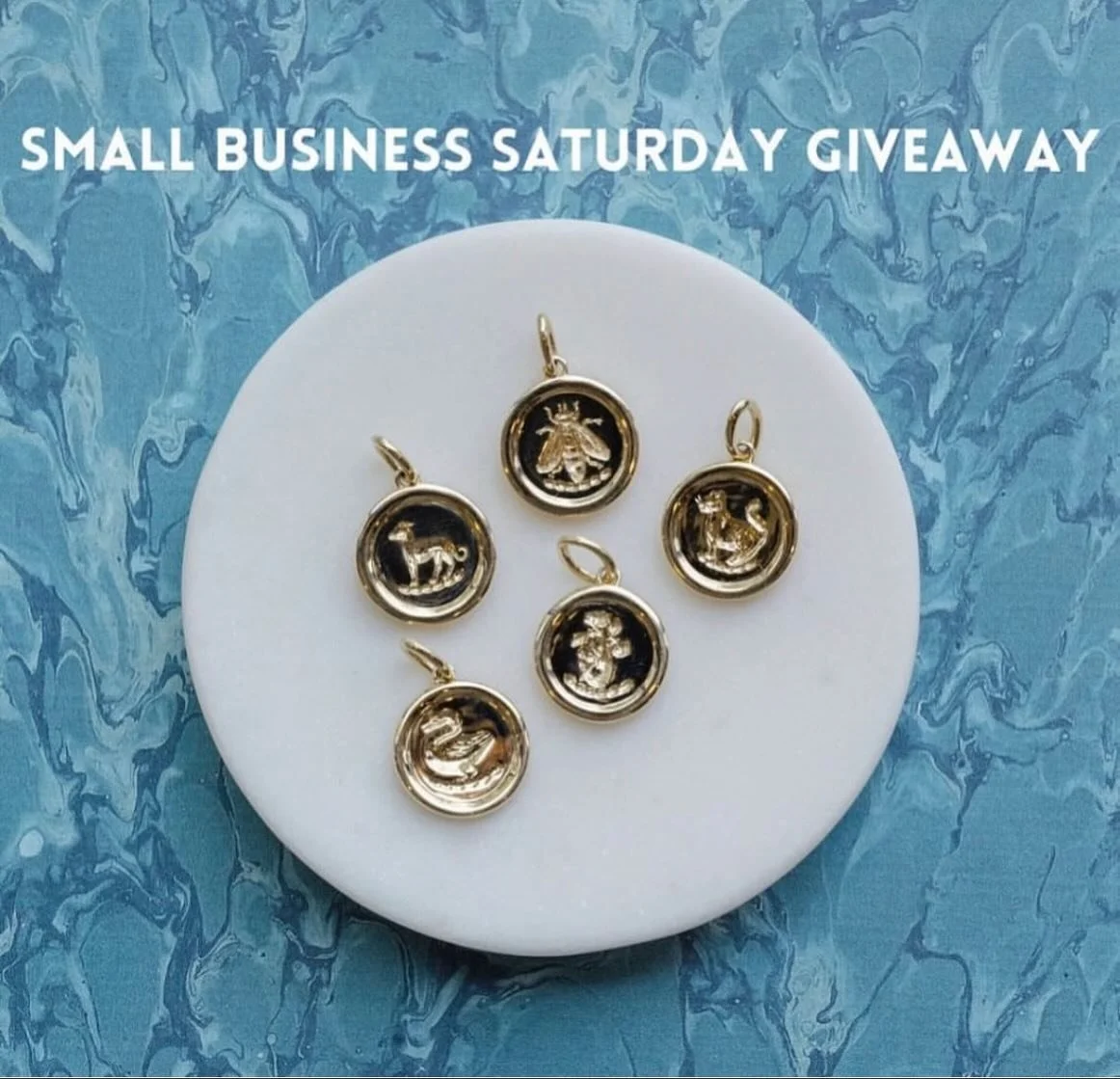 ✨✨SMALL BUSINESS SATURDAY GIVEAWAY!✨✨
Show your local businesses some love and kickoff the holiday season by shopping small this Saturday, 11/29. We will be doing an extra special giveaway to celebrate this year:
❤️Spend $50 or more and receive a fre