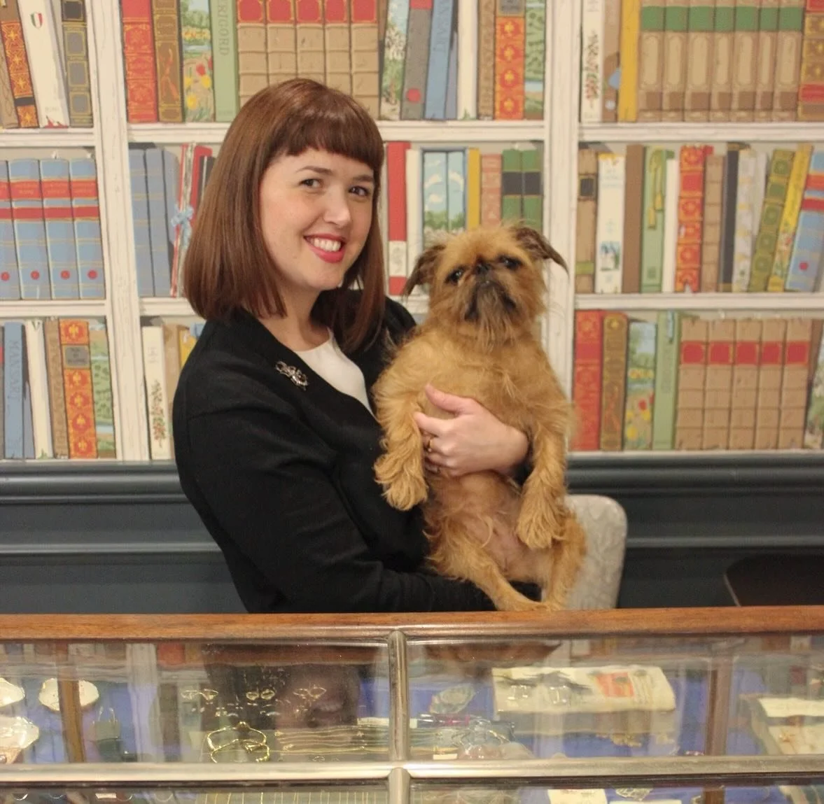 ✨2016 T&amp;B Edition✨ In 2016 the shop had just recently opened. We were hosting tons of workshops (flower crowns anyone?!). I brought my two dogs to the shop every day and @d.d.dewitt and I were busy playing with displays and acting silly. I have s