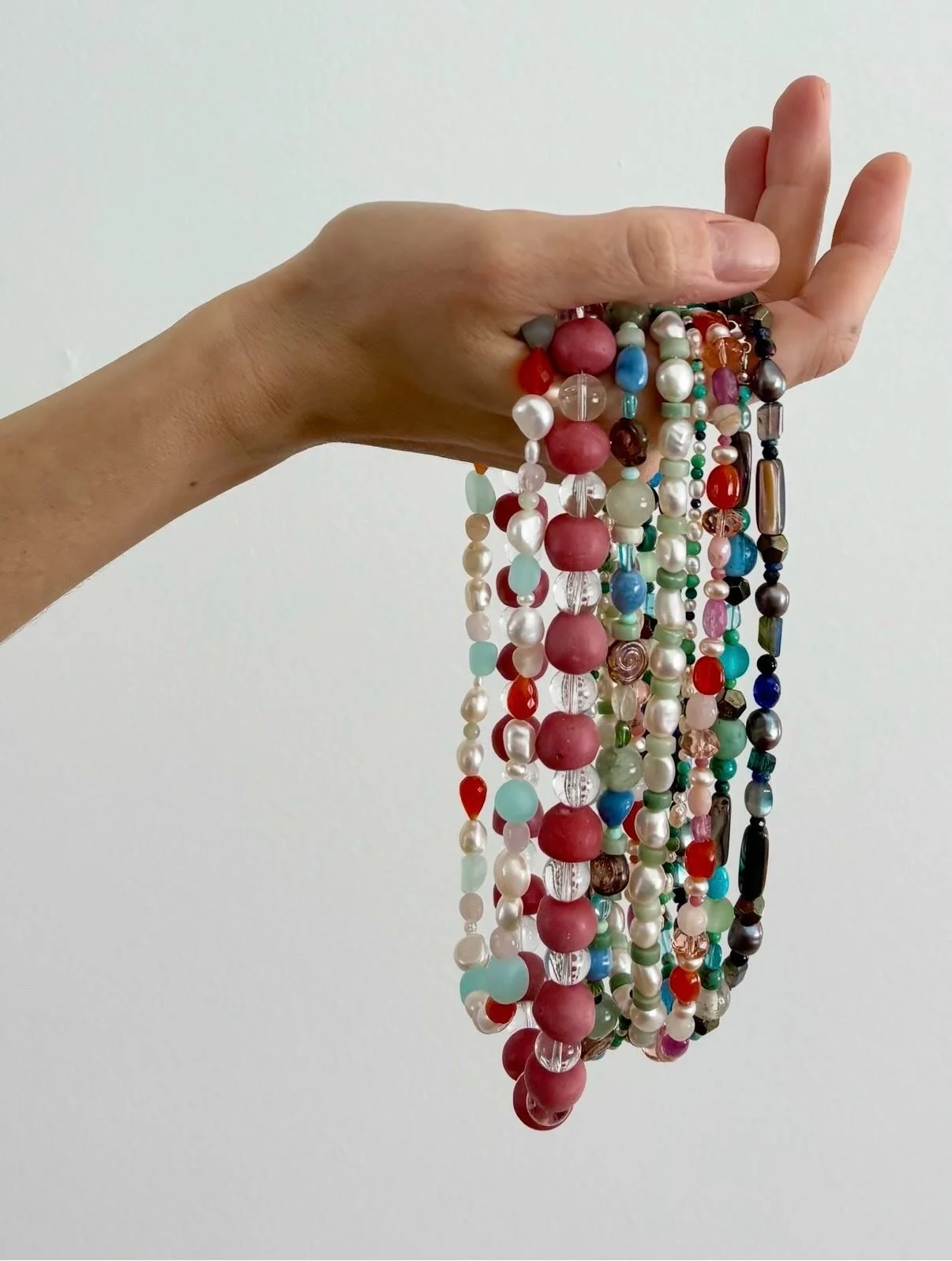 🎀Galentine Party on Saturday🎀 Join us for an extra special day! 
❤️ @goldeluxejewelry will be at the shop with a fun selection of one-of-a-kind beaded necklaces. She will also be zapping Forever Bracelets. Looking for an extra personal piece of jew