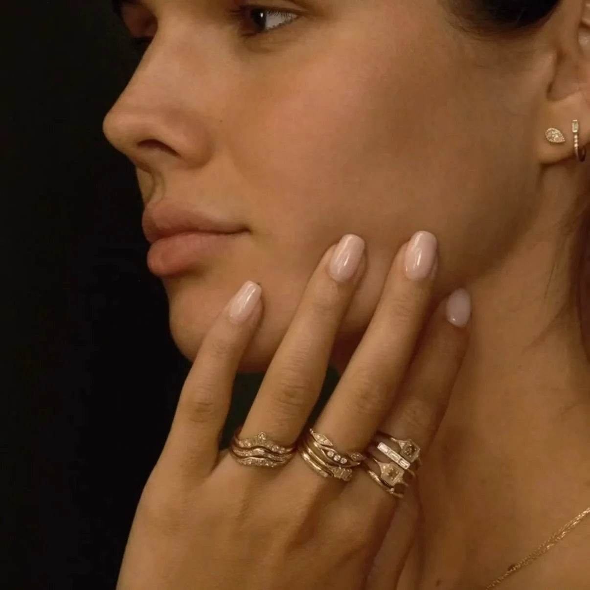 @jenniekwondesigns will be at the shop this weekend with an incredible selection of her fine jewelry 💎 Come build some ring stacks with us! 
✨Saturday, October 3 from 11-5pm
✨Sunday, October 4 from 11-3pm 
We hope to see you there. #jenniekwon #trun