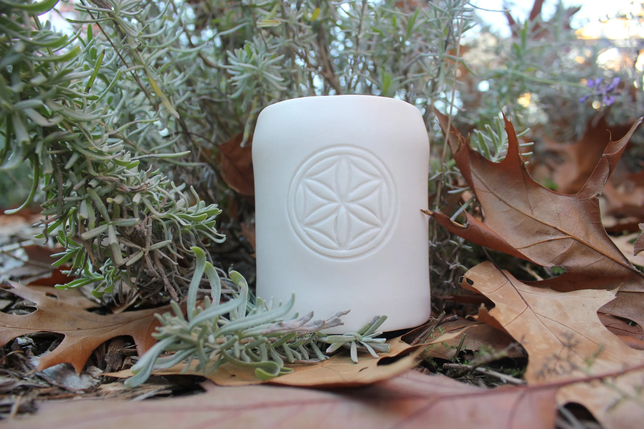 Limited Edition T&B Hexafoil Candle