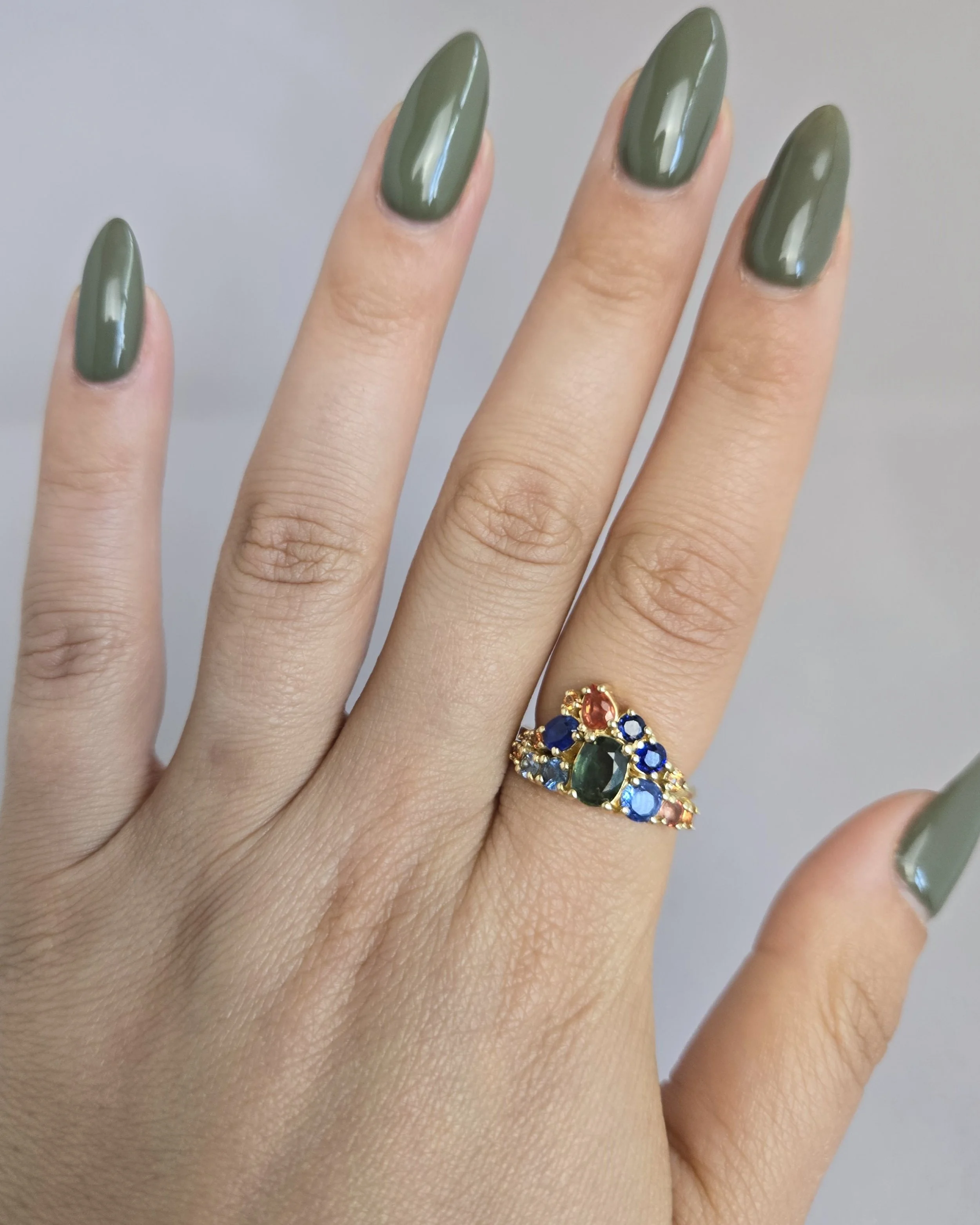 dallas_maynard_luxe_sapphire_ring_hand.jpg