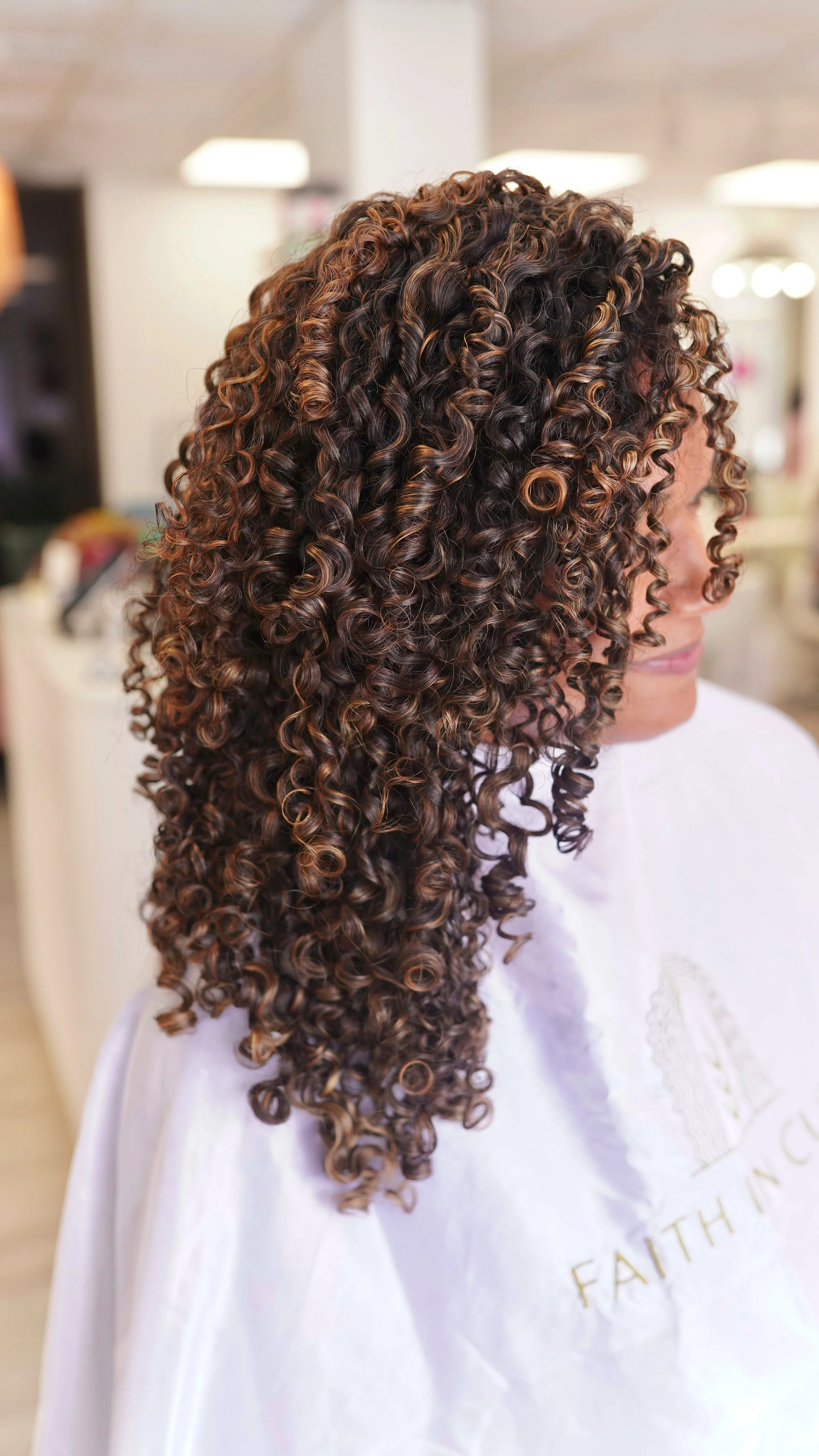 Curly Color